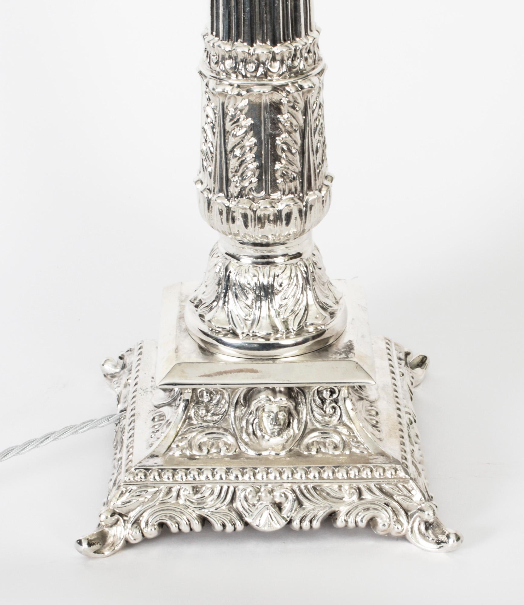 Ancienne lampe de bureau victorienne à colonne dorée en métal argenté, XIXe siècle en vente 4