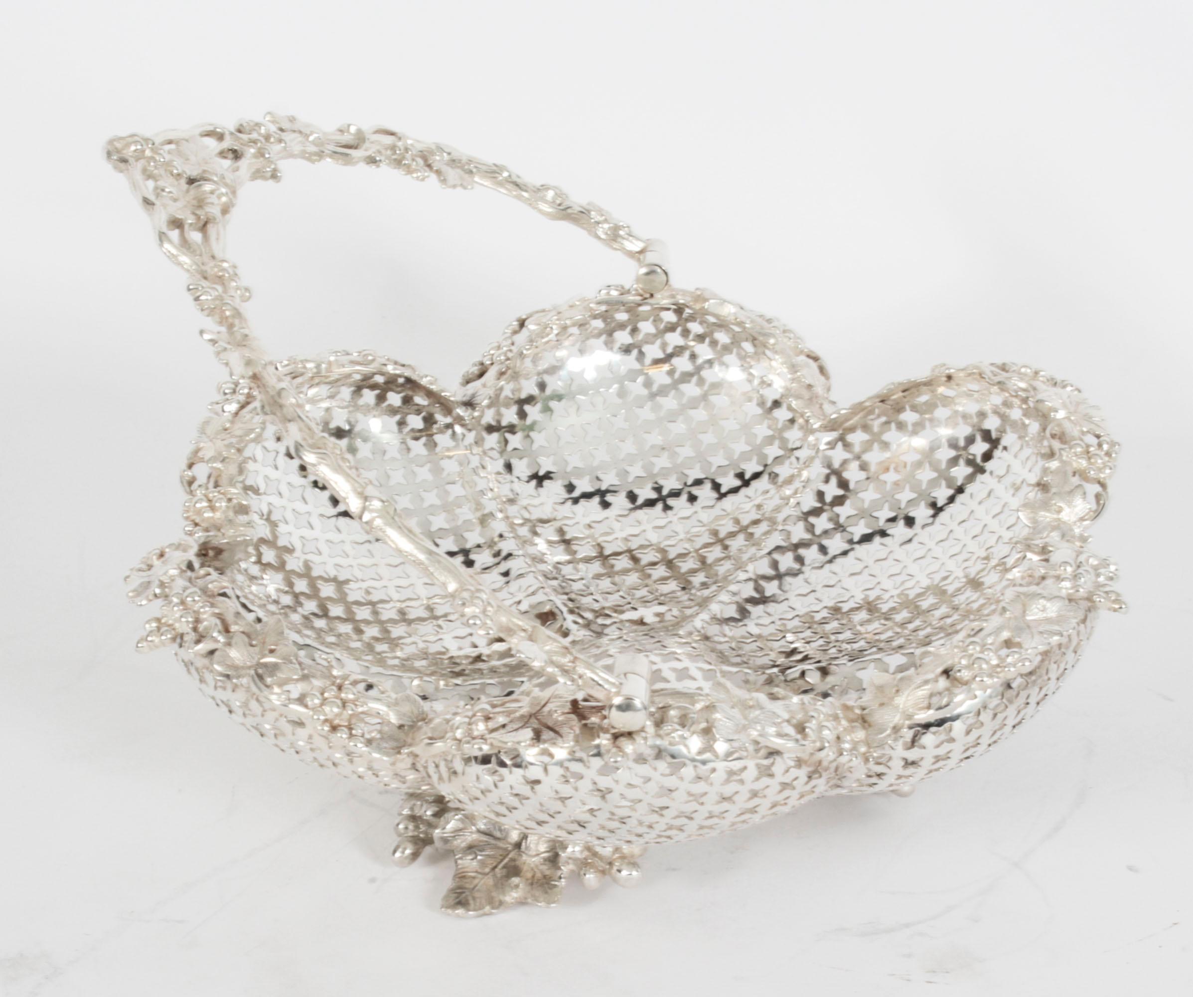 Antique Victorian Silver Plated Fruit Basket, 19th Century For Sale 5