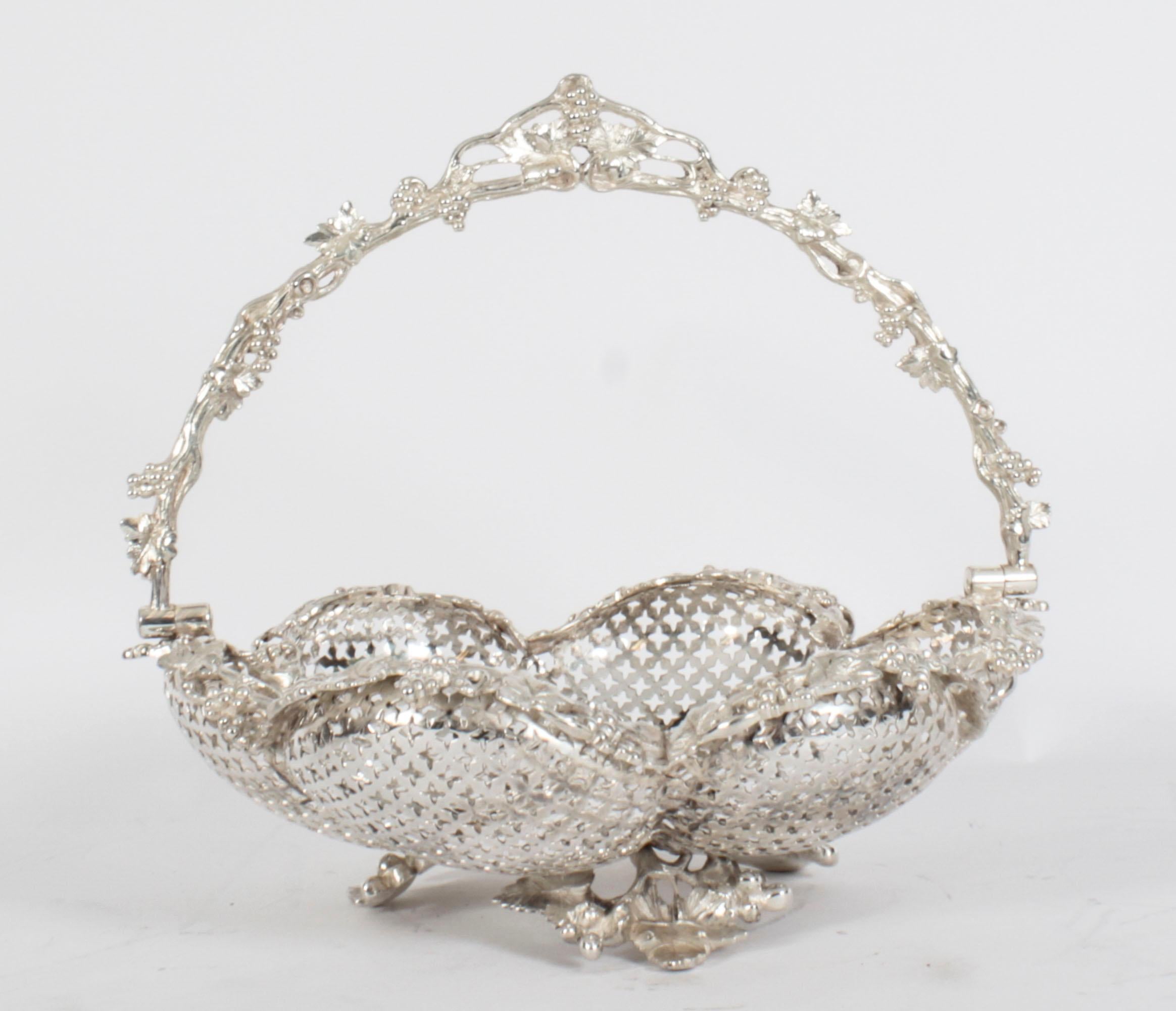 Antique Victorian Silver Plated Fruit Basket, 19th Century For Sale 8
