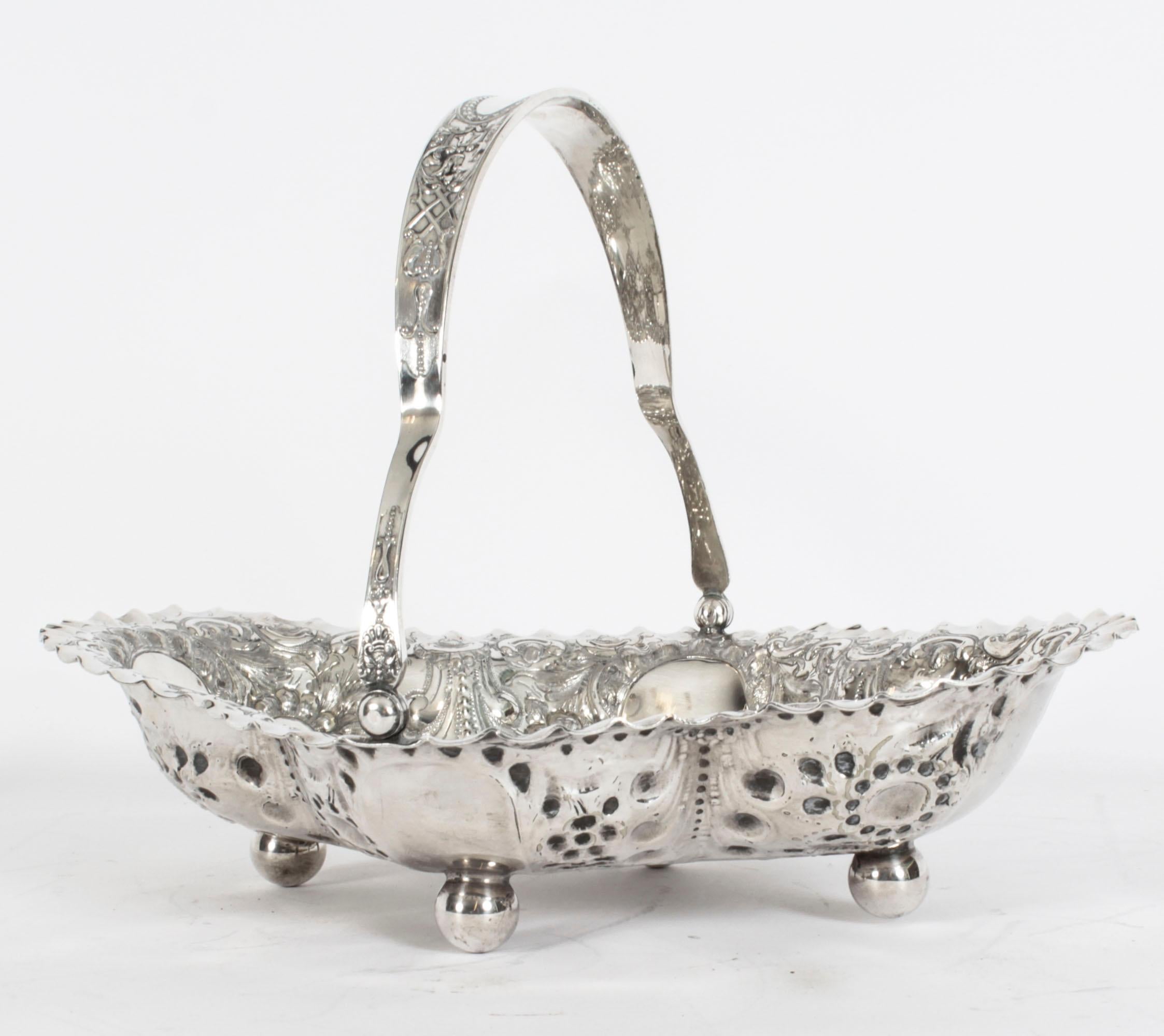 Late 19th Century Antique Victorian Silver Plated Fruit Basket James Dixon 19th Century For Sale