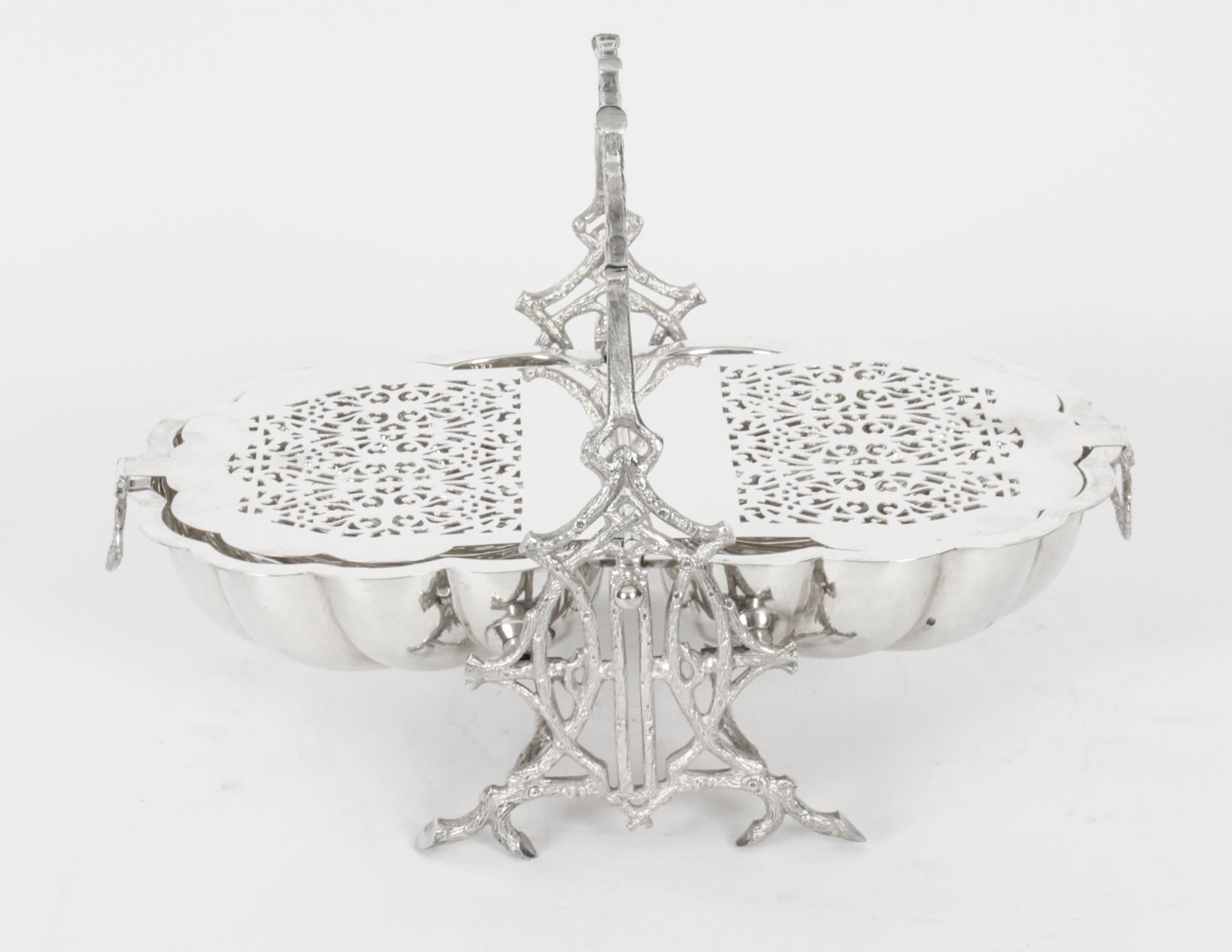 Late 19th Century Antique Victorian Silver Plated Biscuit by Box Fenton Brothers 19thC For Sale