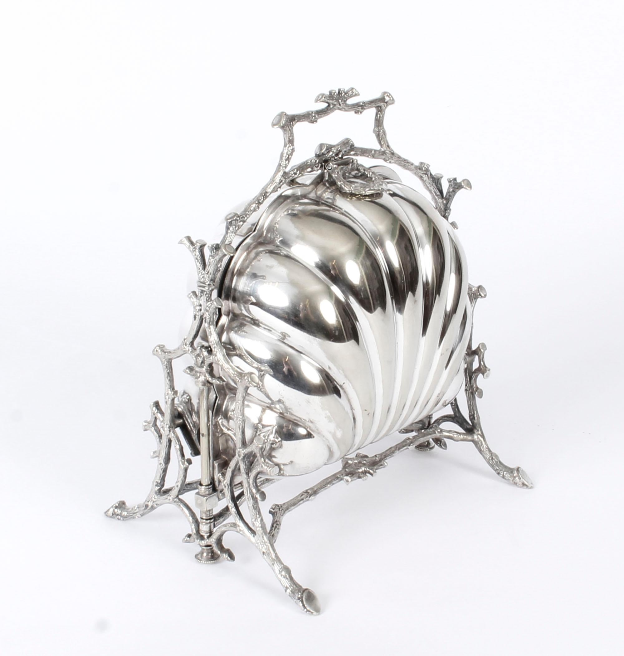 Victorian Silver Plated Shell Folding Biscuit Box Fenton Brothers, 19th Century 8