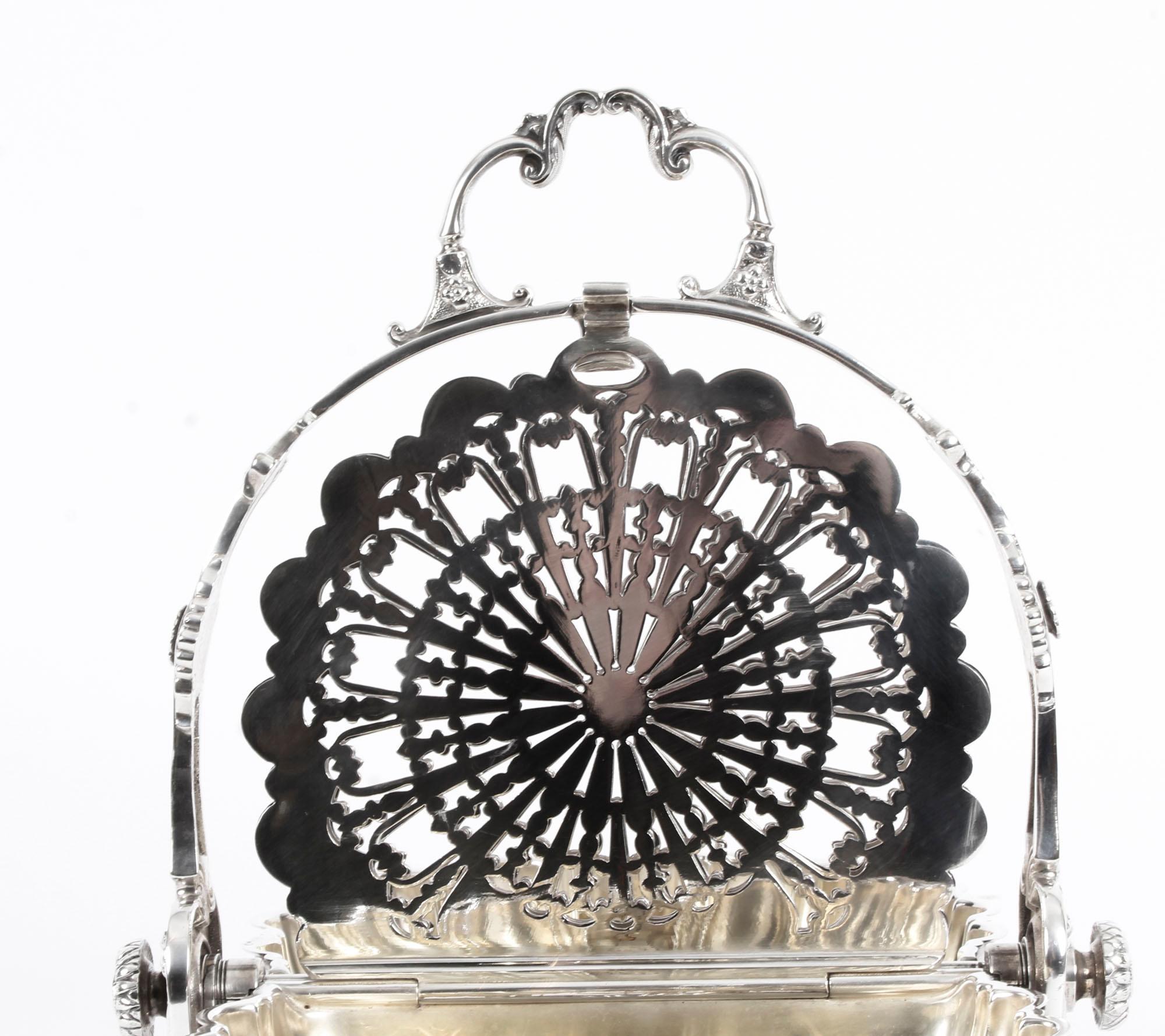 Victorian Silver Plated Shell Folding Biscuit Box J Dixon and Sons, 19th Century 5