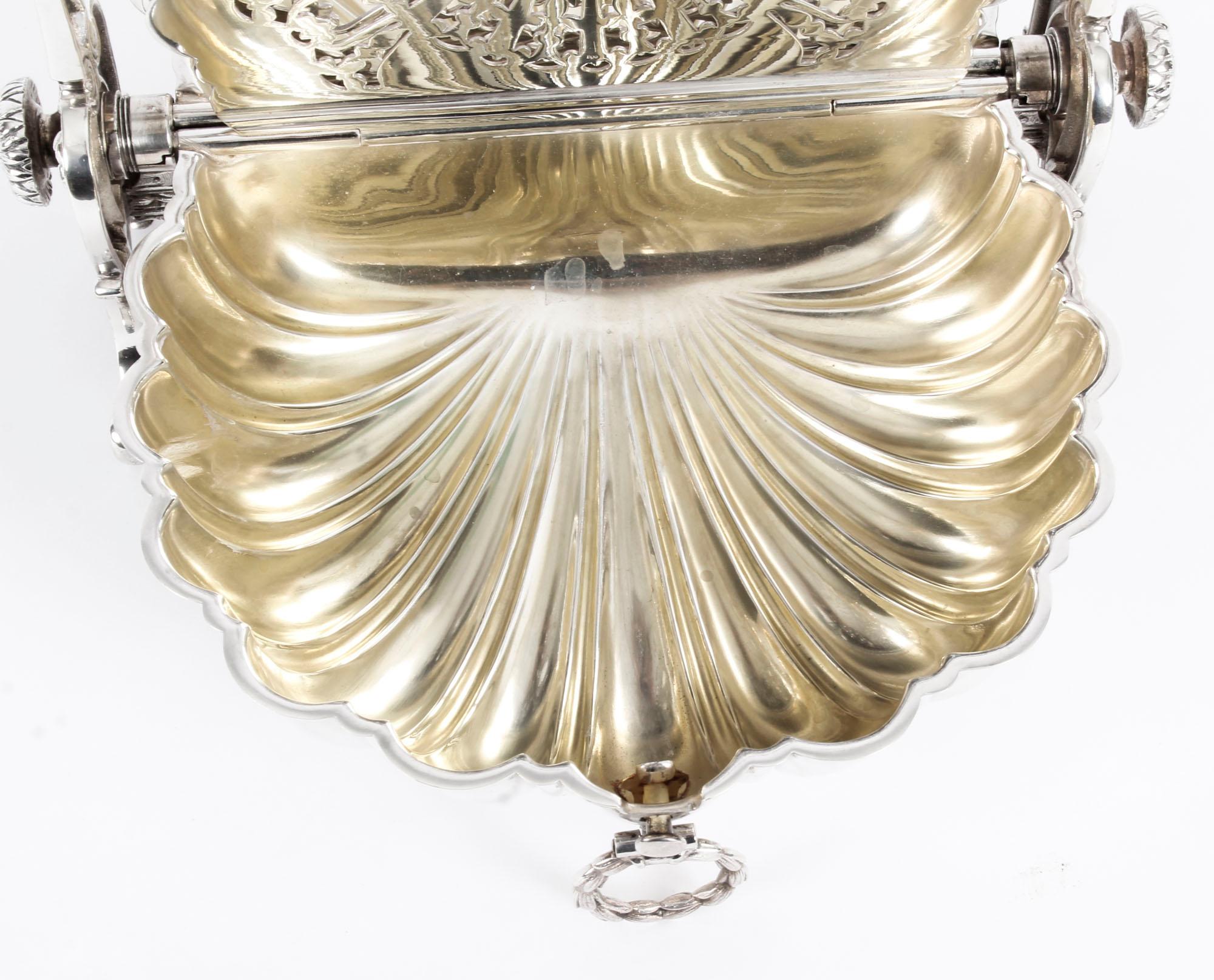 Victorian Silver Plated Shell Folding Biscuit Box J Dixon and Sons, 19th Century 3