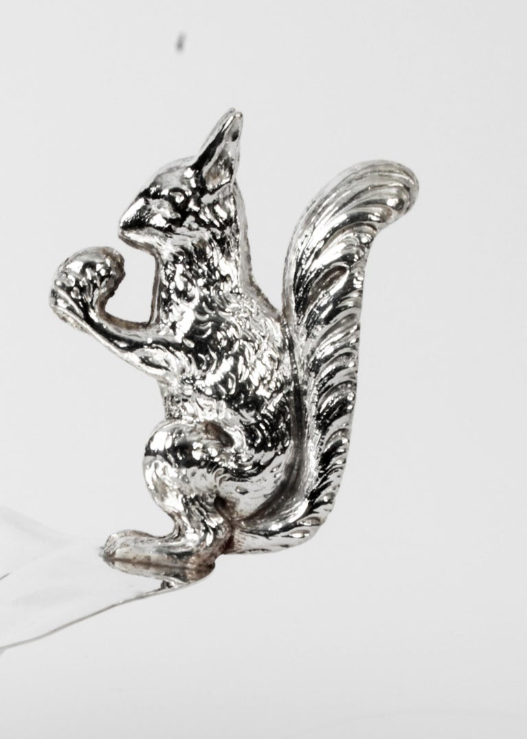 Antique Victorian Silver Plated Squirrel Nut Dish 19th Century In Good Condition For Sale In London, GB
