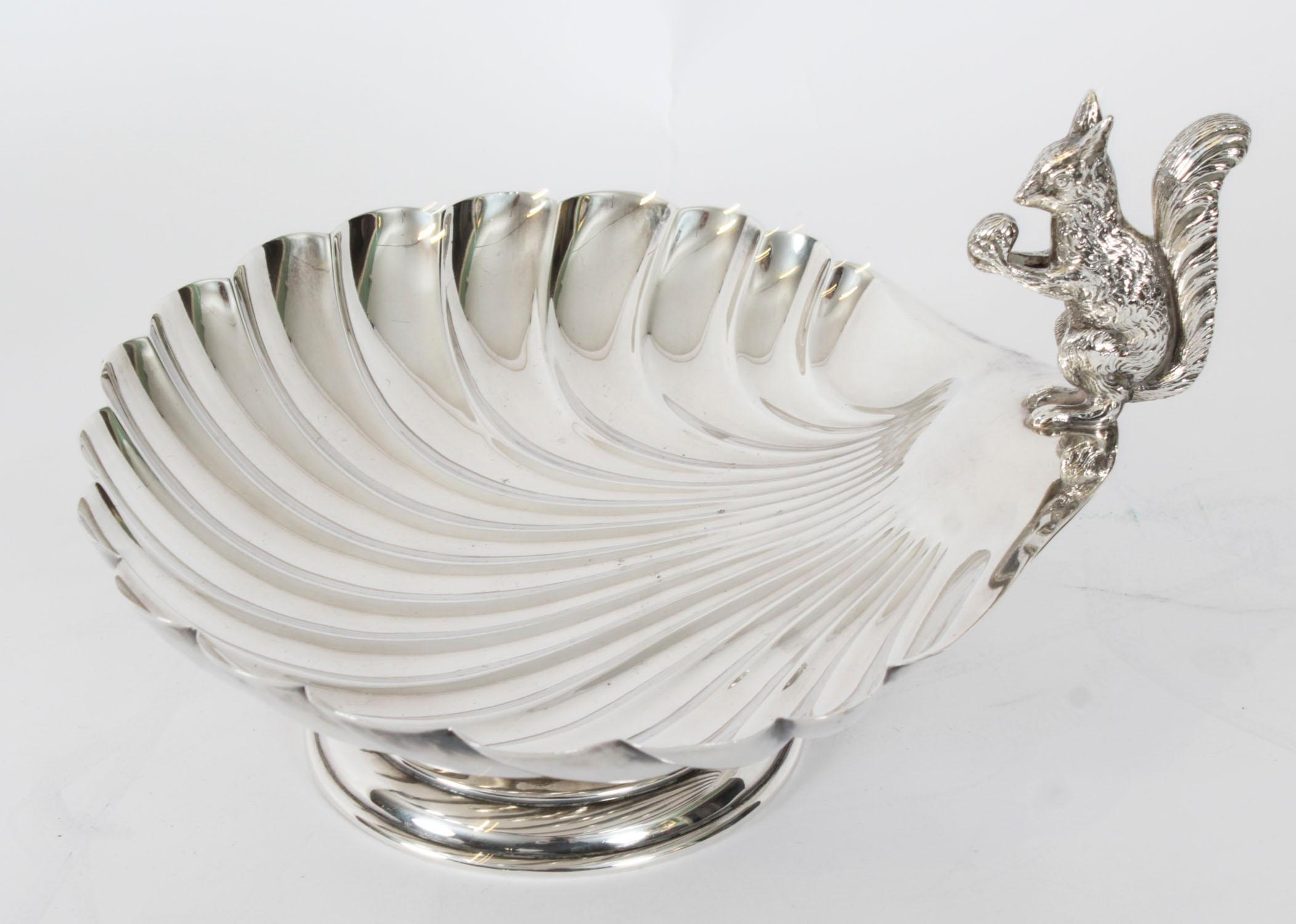 Antique Victorian Silver Plated Squirrel Nut Dish 19th Century In Good Condition In London, GB