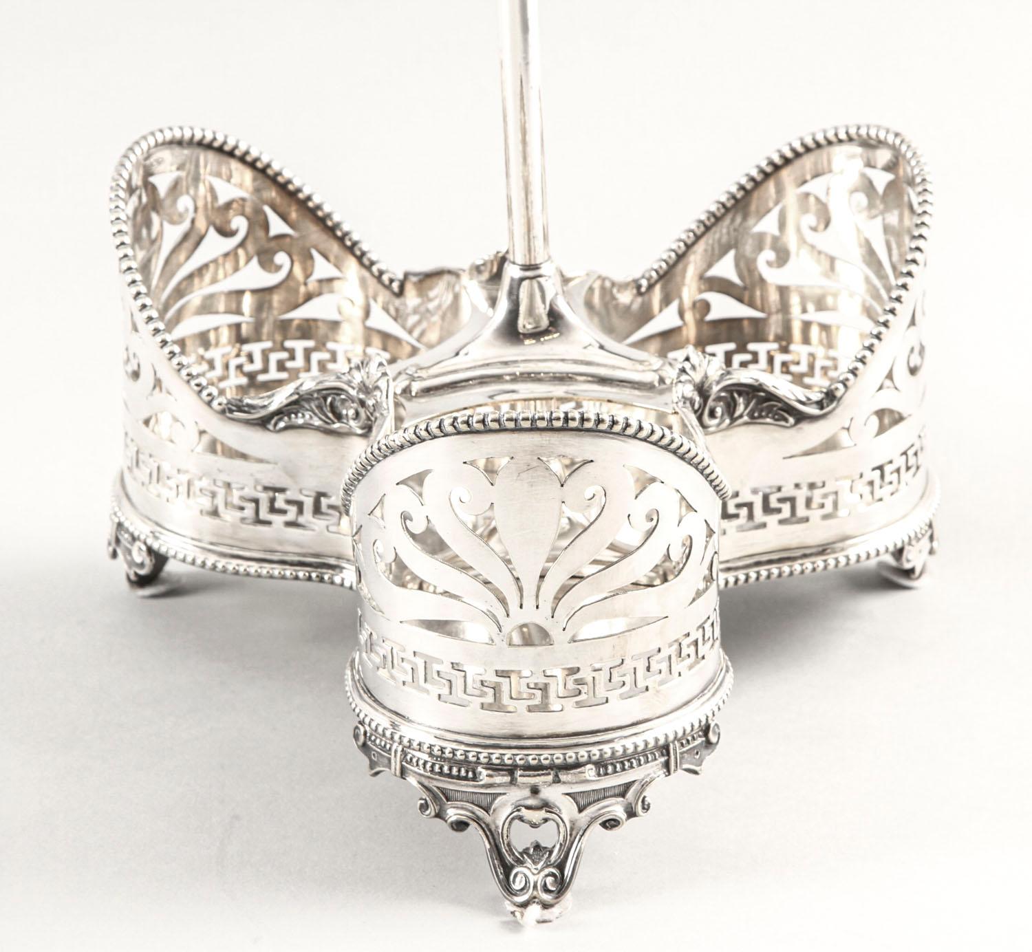 Antique Victorian Silver Plated Triple Decanter Stand Tantalus, 19th Century In Good Condition In London, GB