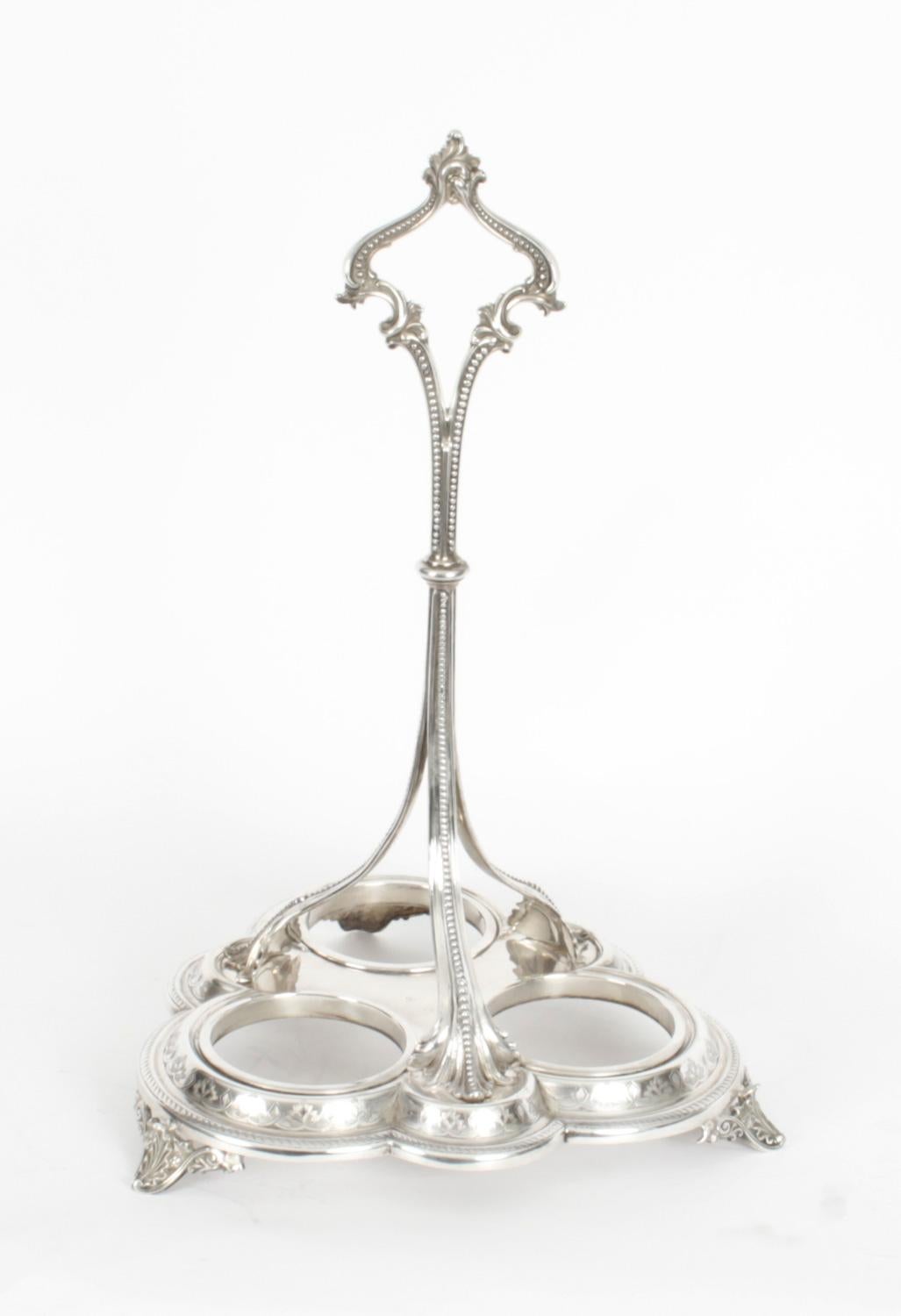 Antique Victorian Silver Plated Triple Decanter Tantalus Stand 19th C In Good Condition For Sale In London, GB