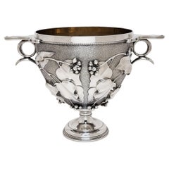 Vaso trofeo in argento vittoriano d'epoca in stile "Skyphos", Londra 1886