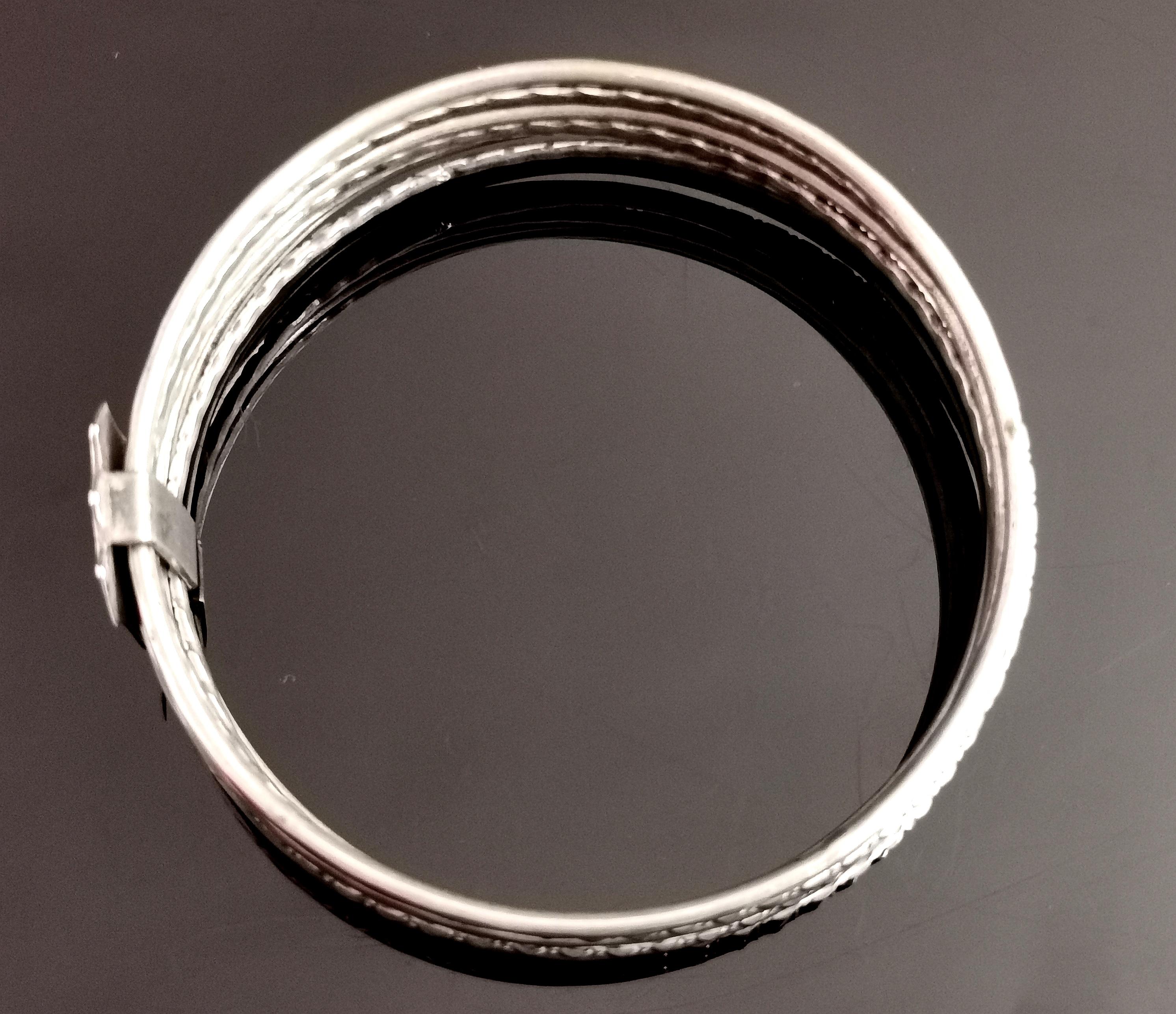 Braccialetti impilabili in argento antico vittoriano, scudo a scorrimento, cervo araldico in vendita 7