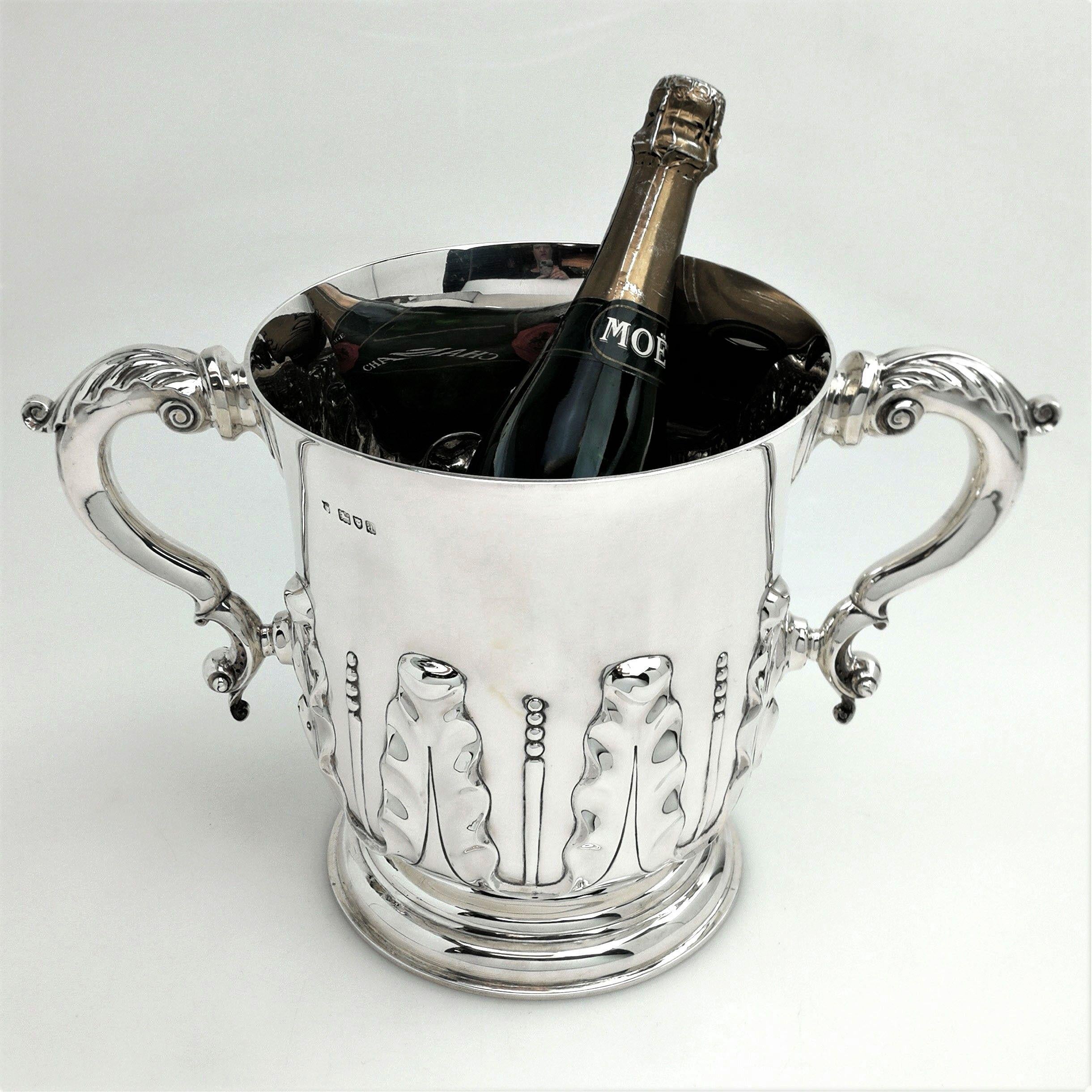 Antique Victorian Silver Two Handled Cup 1896 Champagne Wine Cooler In Good Condition In London, GB