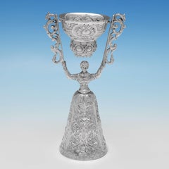 Antiguas Copas de Apuesta Victorianas de Plata Modeladas como Dama y Caballero Disfrazados