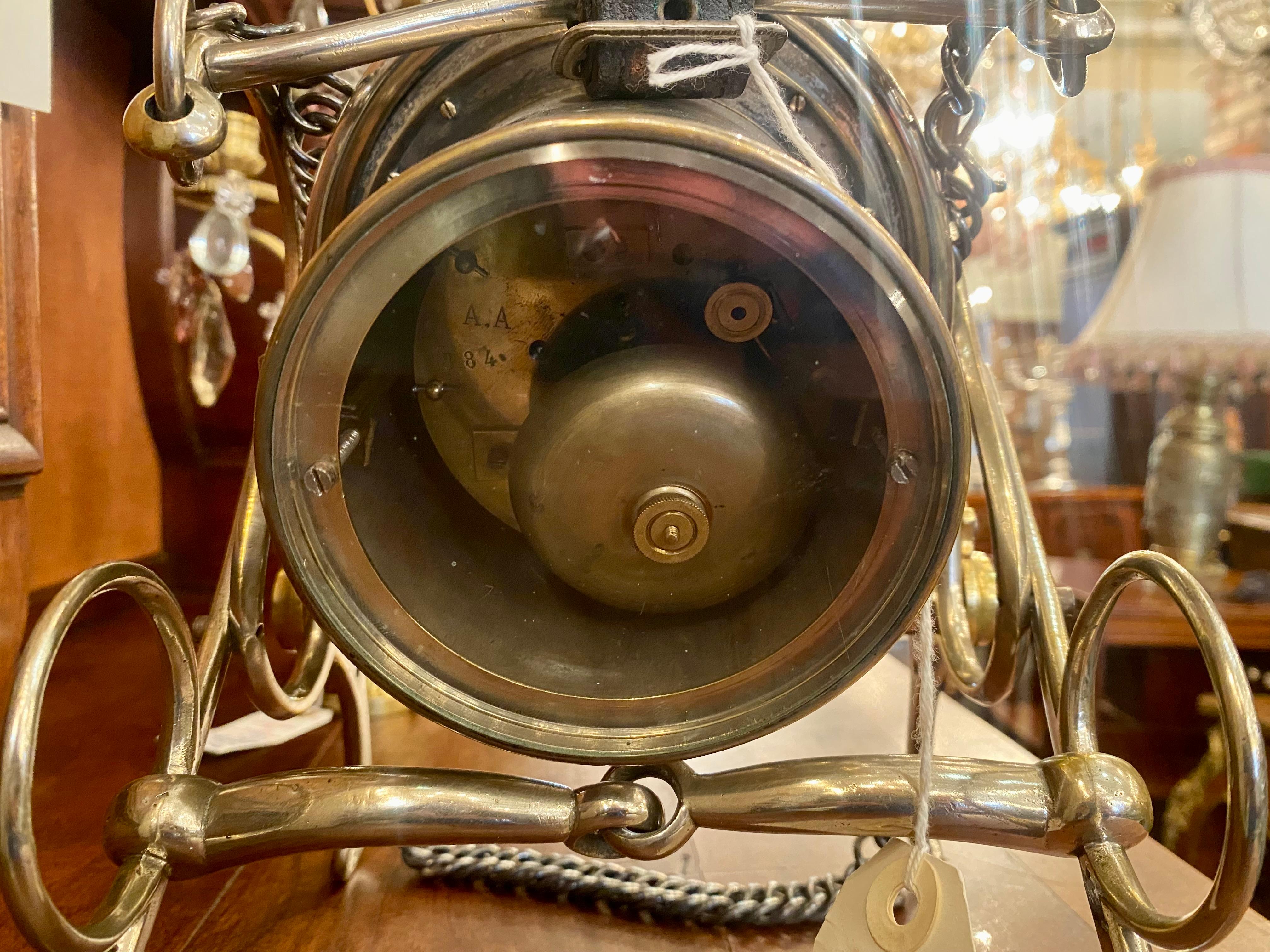 XIXe siècle Ancienne horloge victorienne en bronze argenté en forme de fer à cheval et de mors, vers 1860 en vente