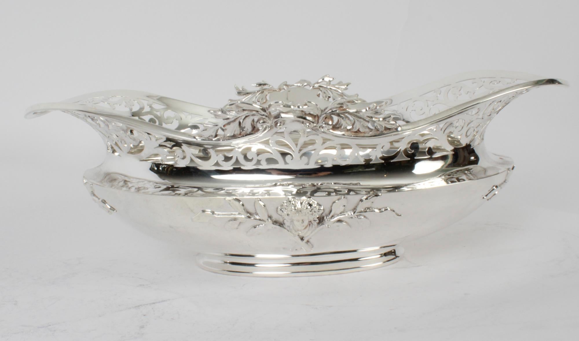 Antique Victorian Silverplate Centrepiece Mappin & Webb 1880 19th Century For Sale 11