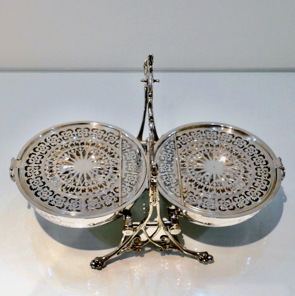 British Antique Victorian Silver Plated Folding Biscuit Box circa 1870 Fenton Brothers For Sale