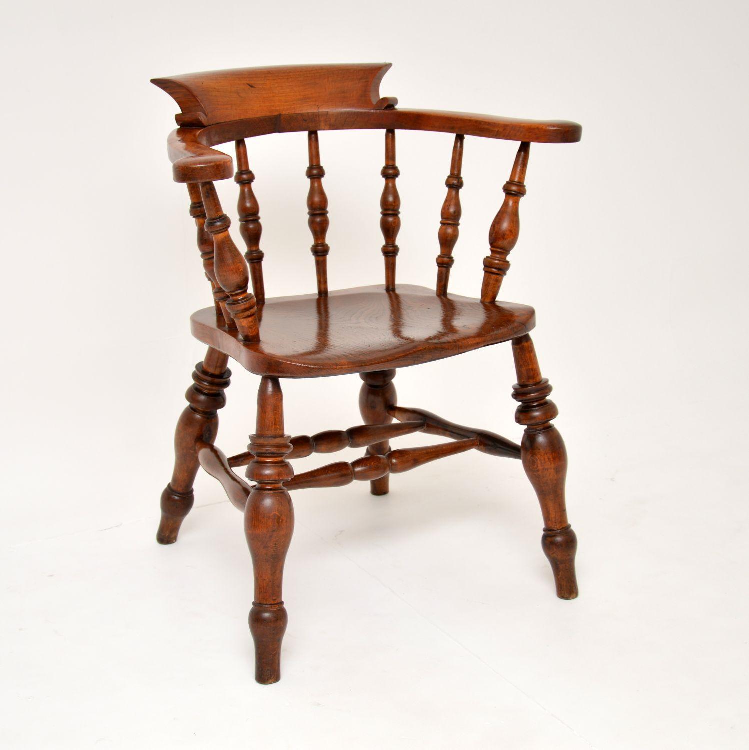 An excellent original Victorian period captains desk chair in solid elm. This was made in England, it dates from around the 1860-1880’s.

It is beautifully made and is of really high quality. The design is very sturdy and shapely, it has a very