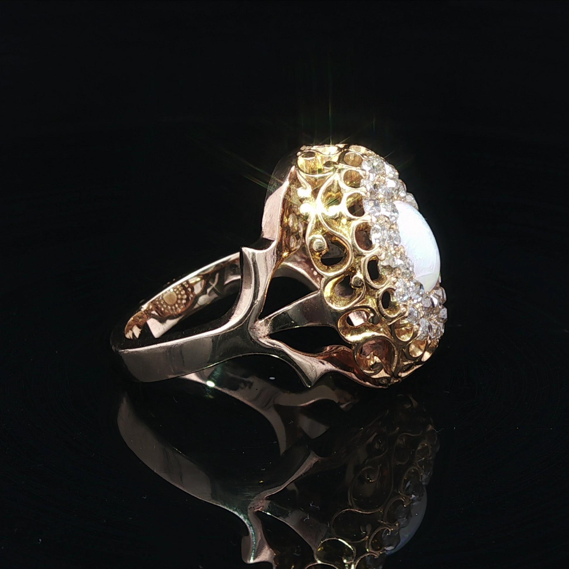 Antique Victorian Solid Gold Opal and Old Mine Cut Diamond Large Ring im Angebot 6