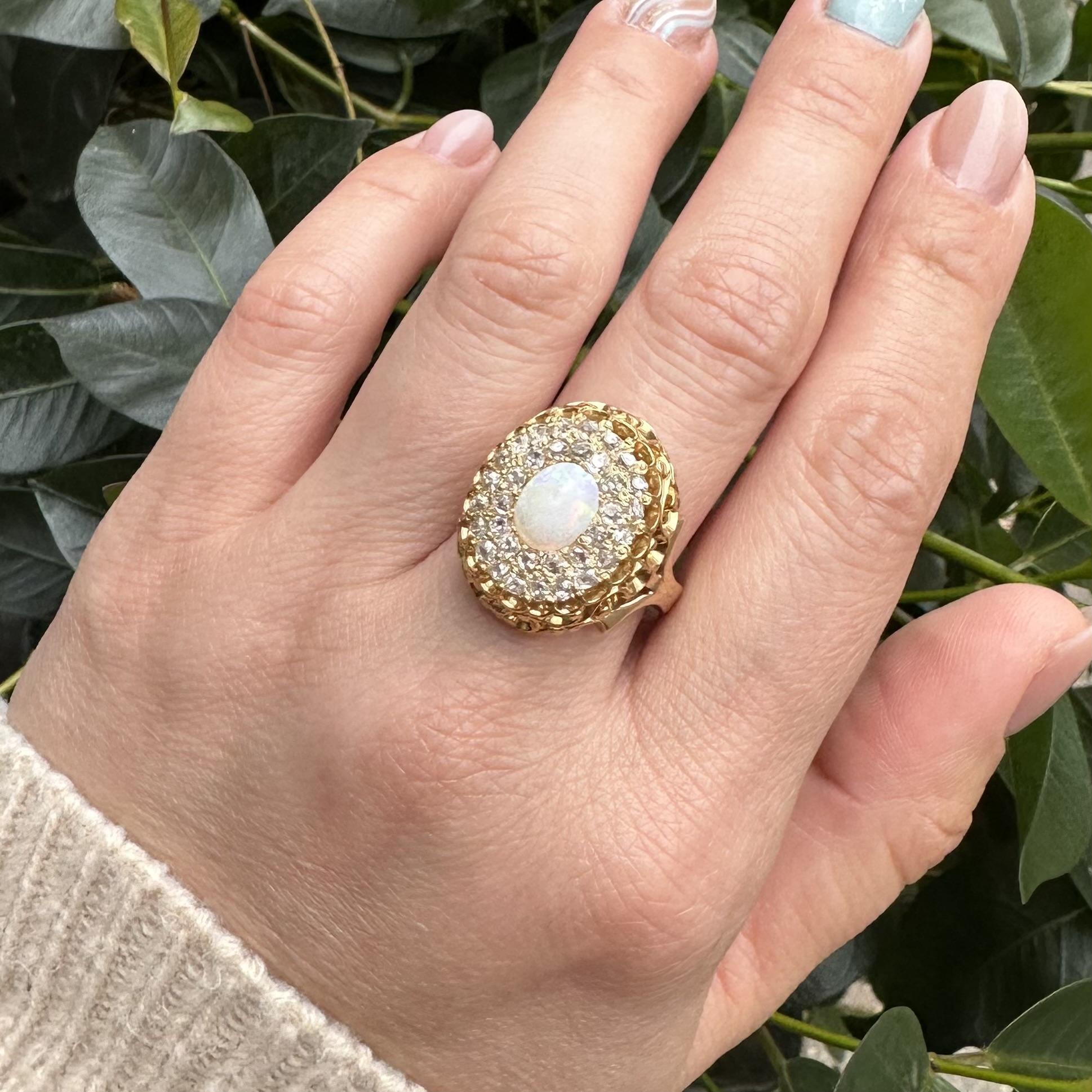 Antique Victorian Solid Gold Opal and Old Mine Cut Diamond Large Ring im Angebot 7