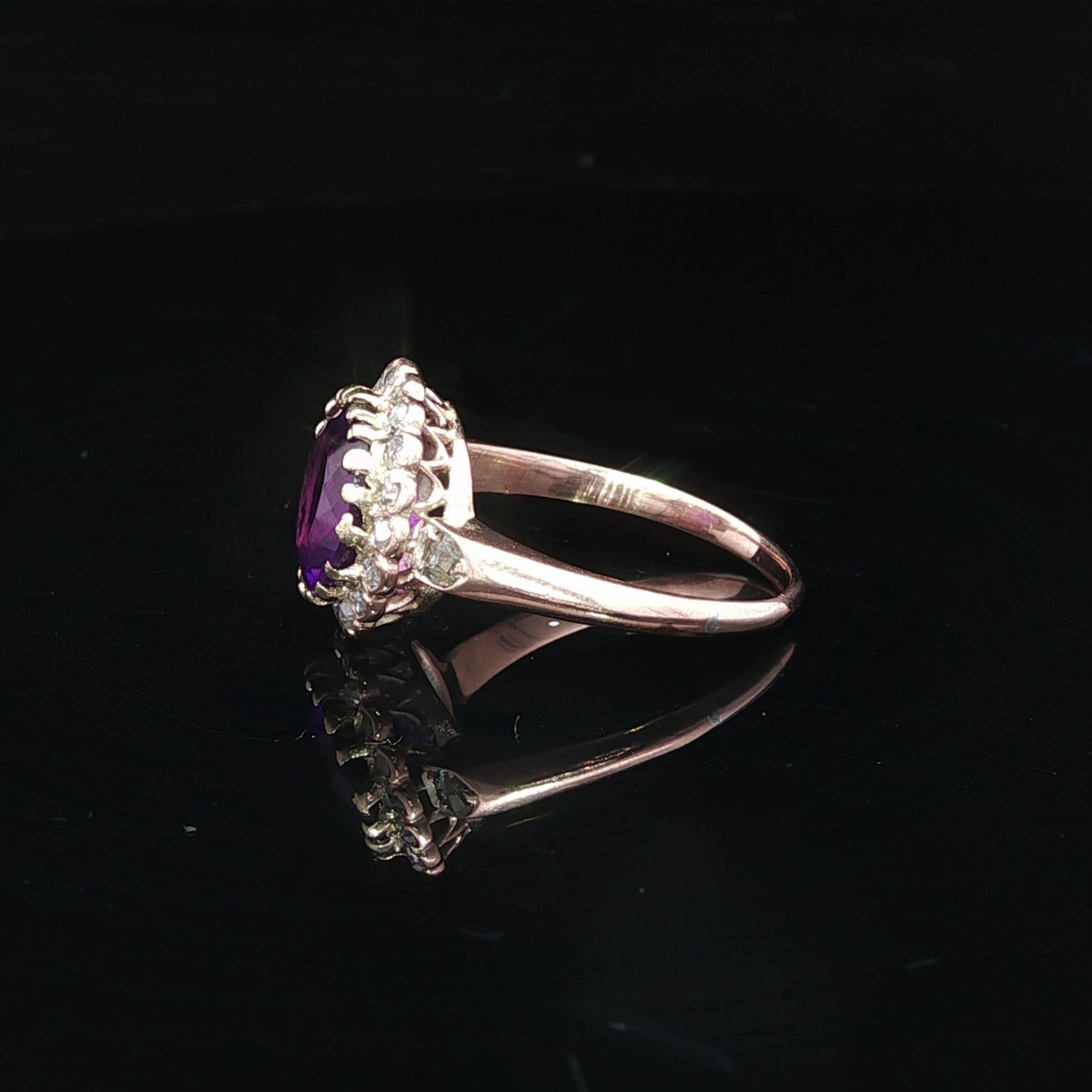 Ancienne bague victorienne en or massif avec halo en améthyste ronde et diamant taillé en rose en vente 7