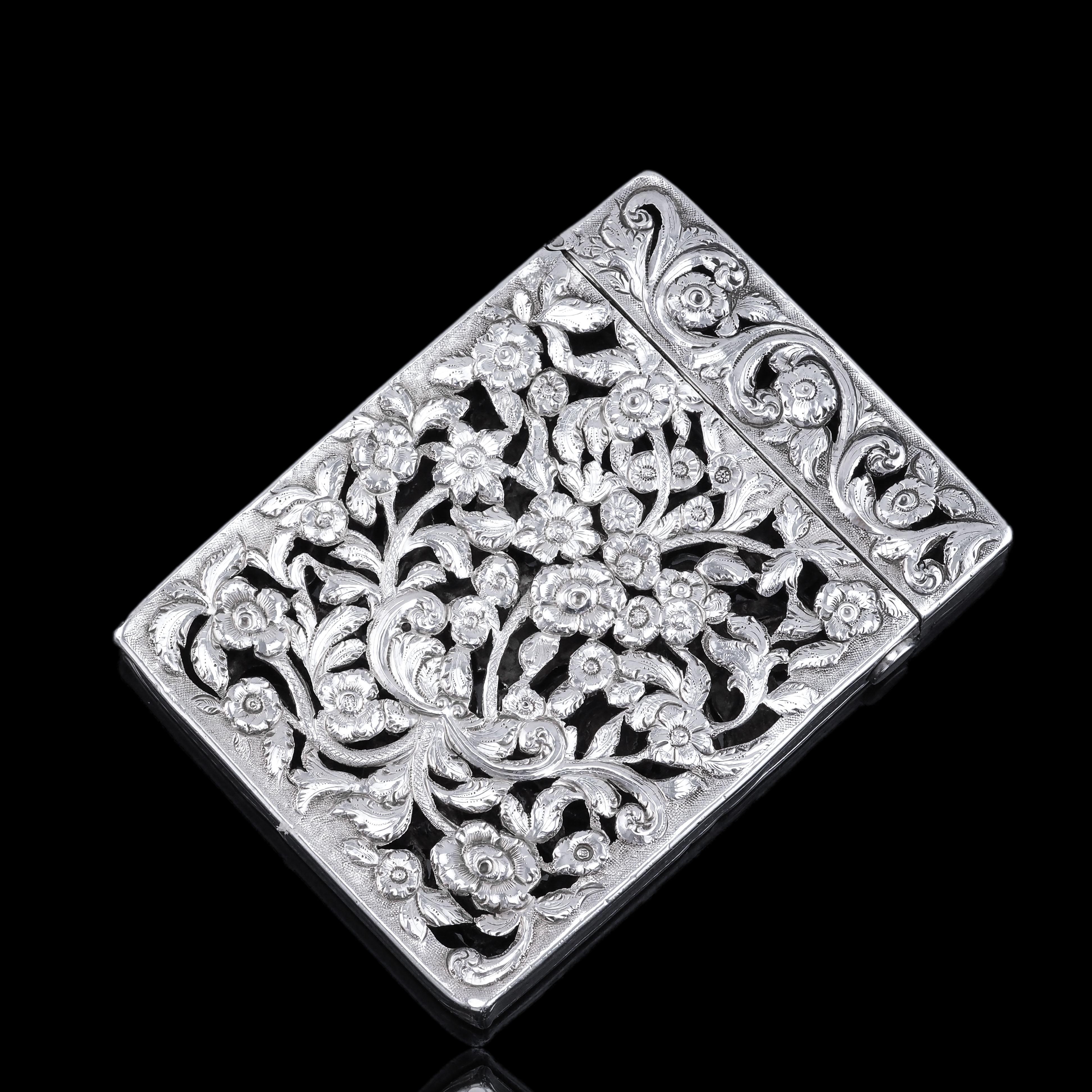 Antikes viktorianisches Kartenetui aus massivem Silber mit floralem, ziseliertem Motiv im Angebot 7