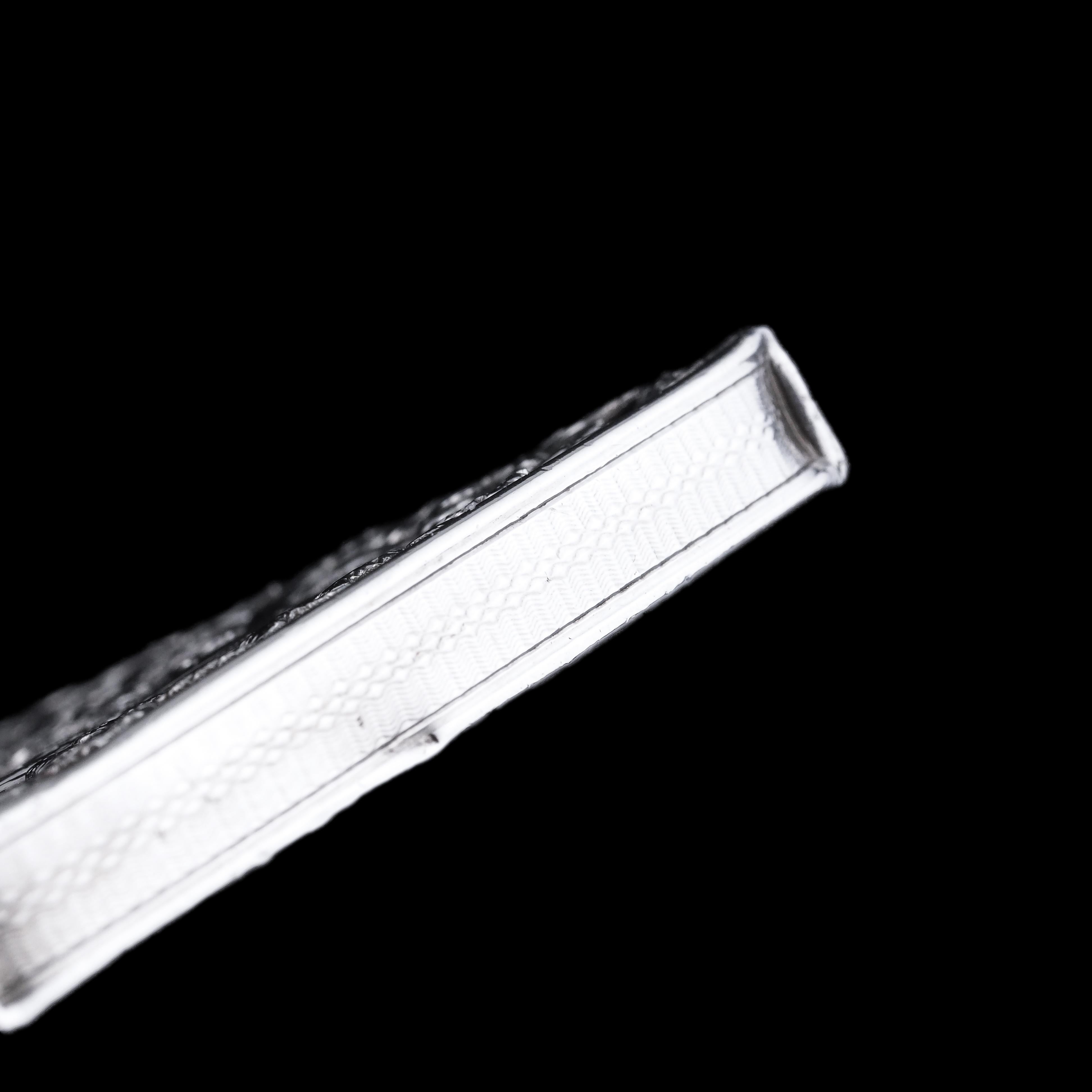 Antikes viktorianisches Kartenetui aus massivem Silber mit floralem, ziseliertem Motiv im Angebot 2