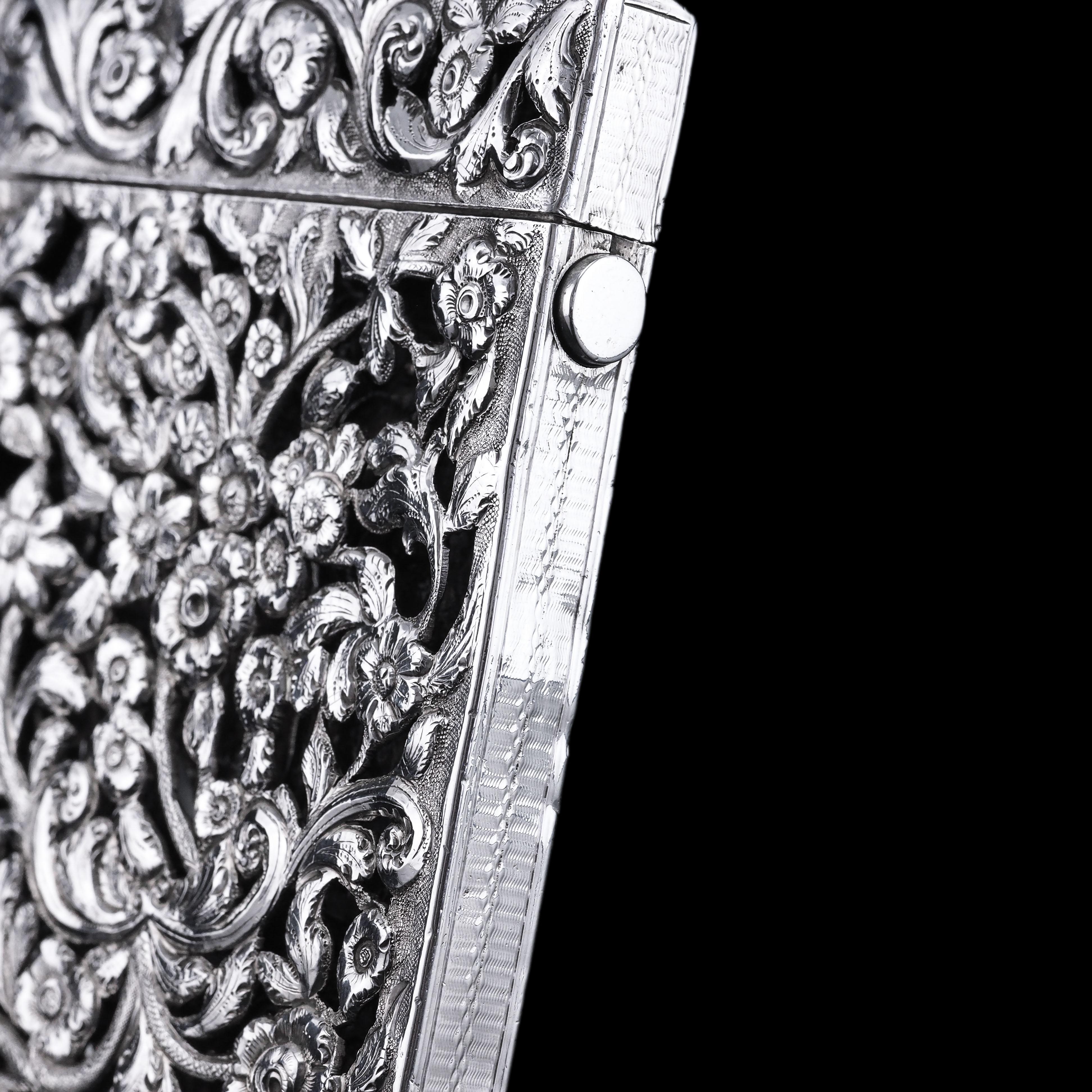 Antikes viktorianisches Kartenetui aus massivem Silber mit floralem, ziseliertem Motiv im Angebot 3