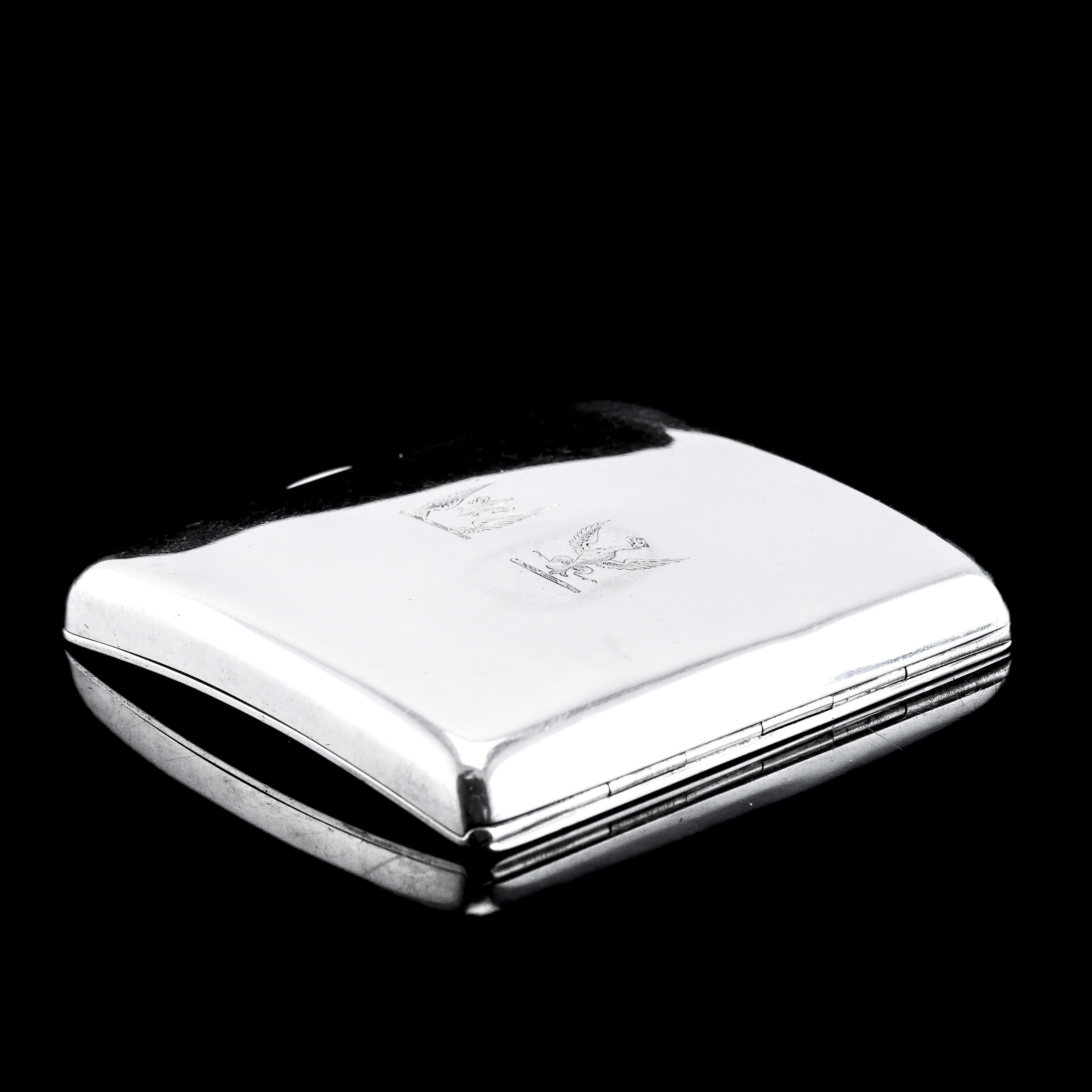 Antique Victorian Solid Silver Cigarette Case Curved & Crested - London 1894 For Sale 8