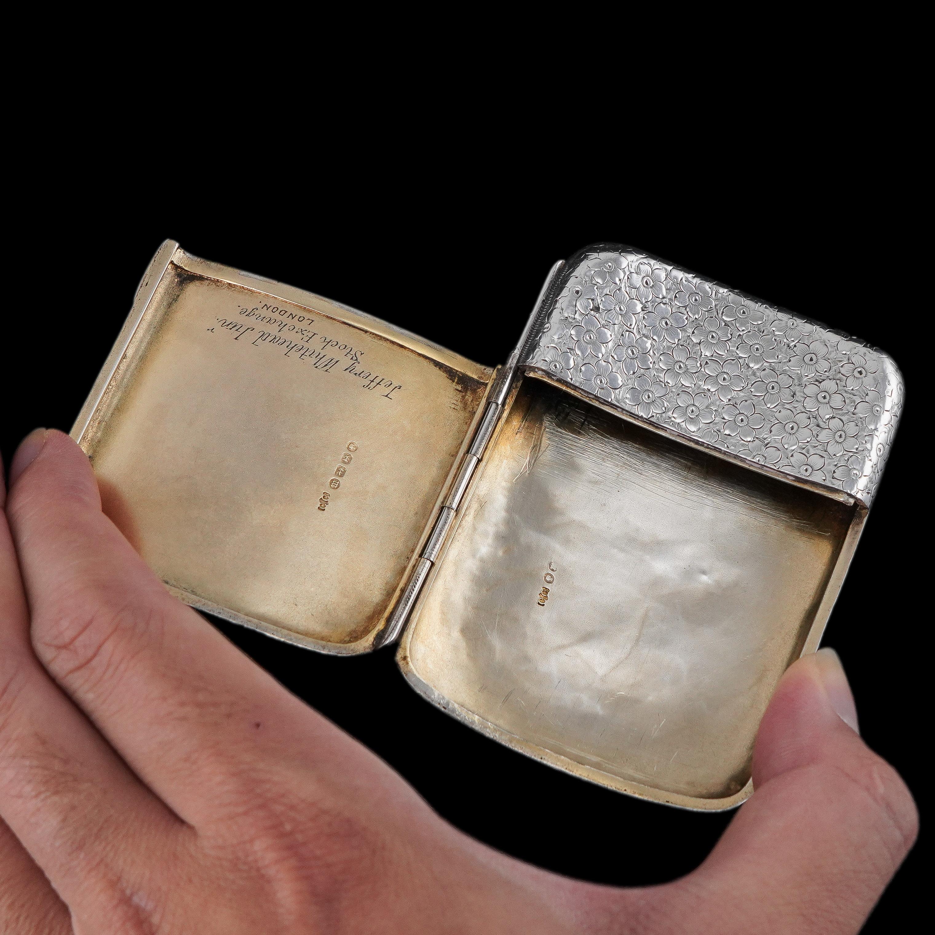 Antique Victorian Solid Silver Cigarette Case with Unusual Opening - 1886 im Angebot 4