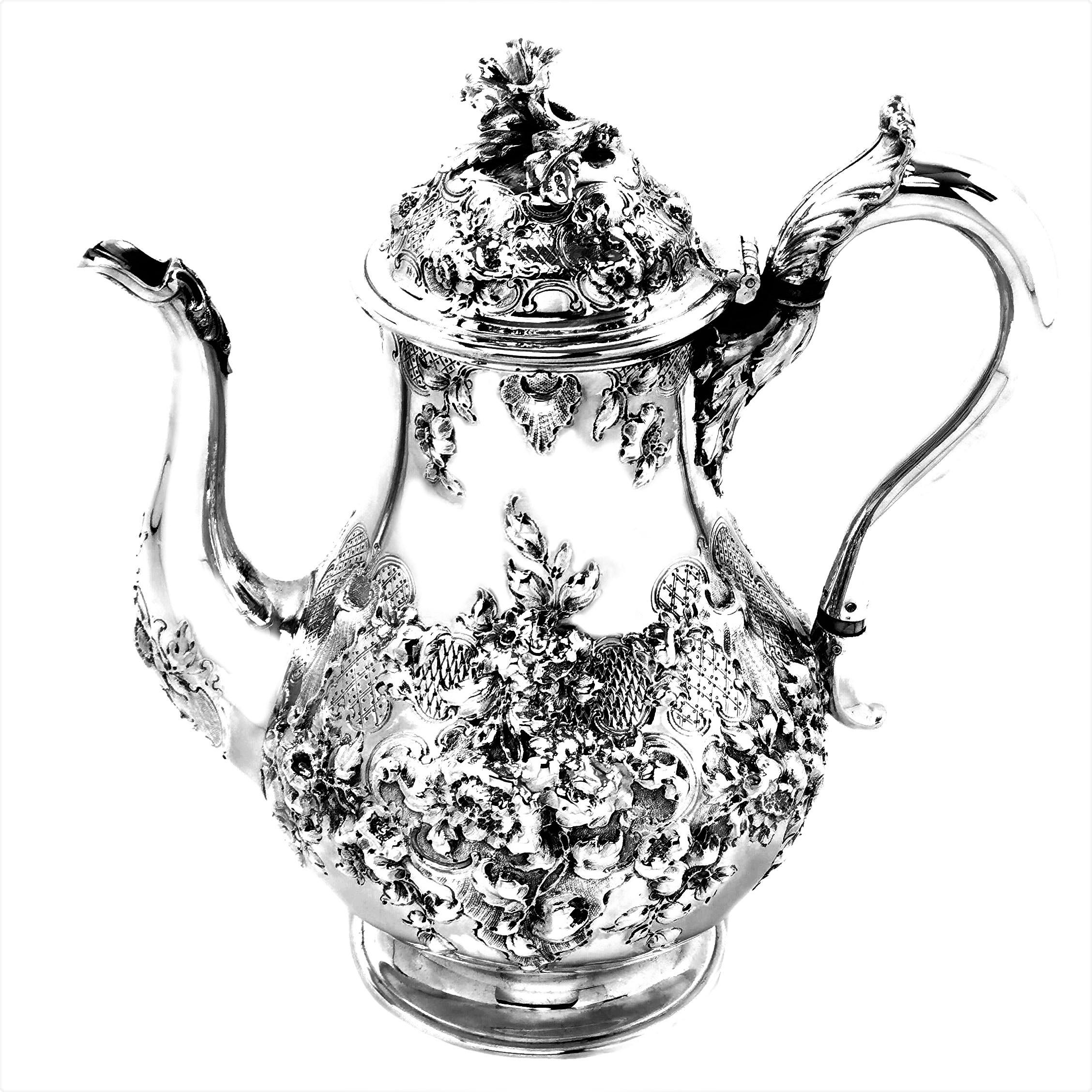 Antique Victorian Solid Silver Four-Piece Tea and Coffee Set, 1856 In Good Condition In London, GB