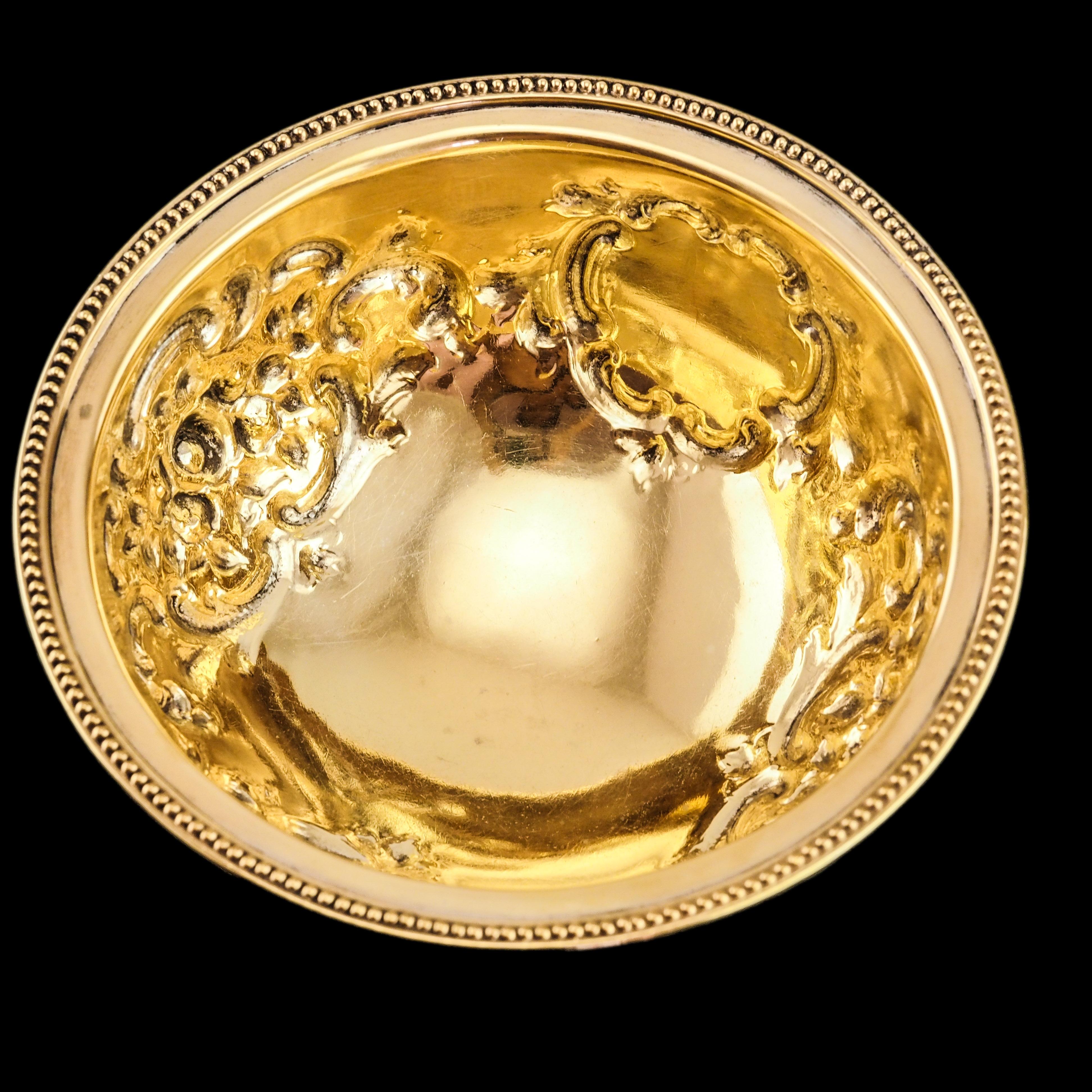 Antike viktorianische Schale aus massivem Silber, vergoldet, mit floralen Verzierungen - 1860 im Angebot 7