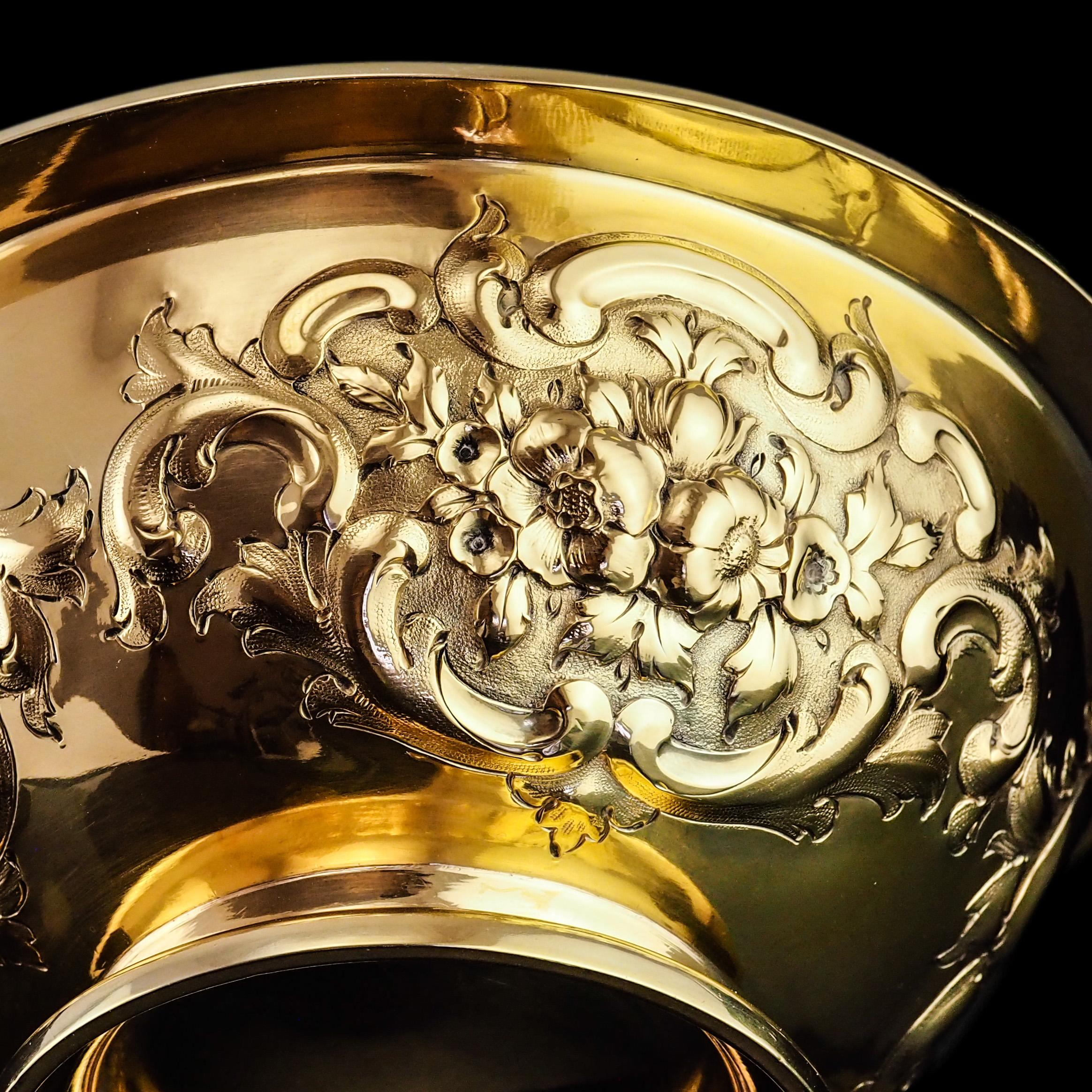 Antike viktorianische Schale aus massivem Silber, vergoldet, mit floralen Verzierungen - 1860 im Angebot 8