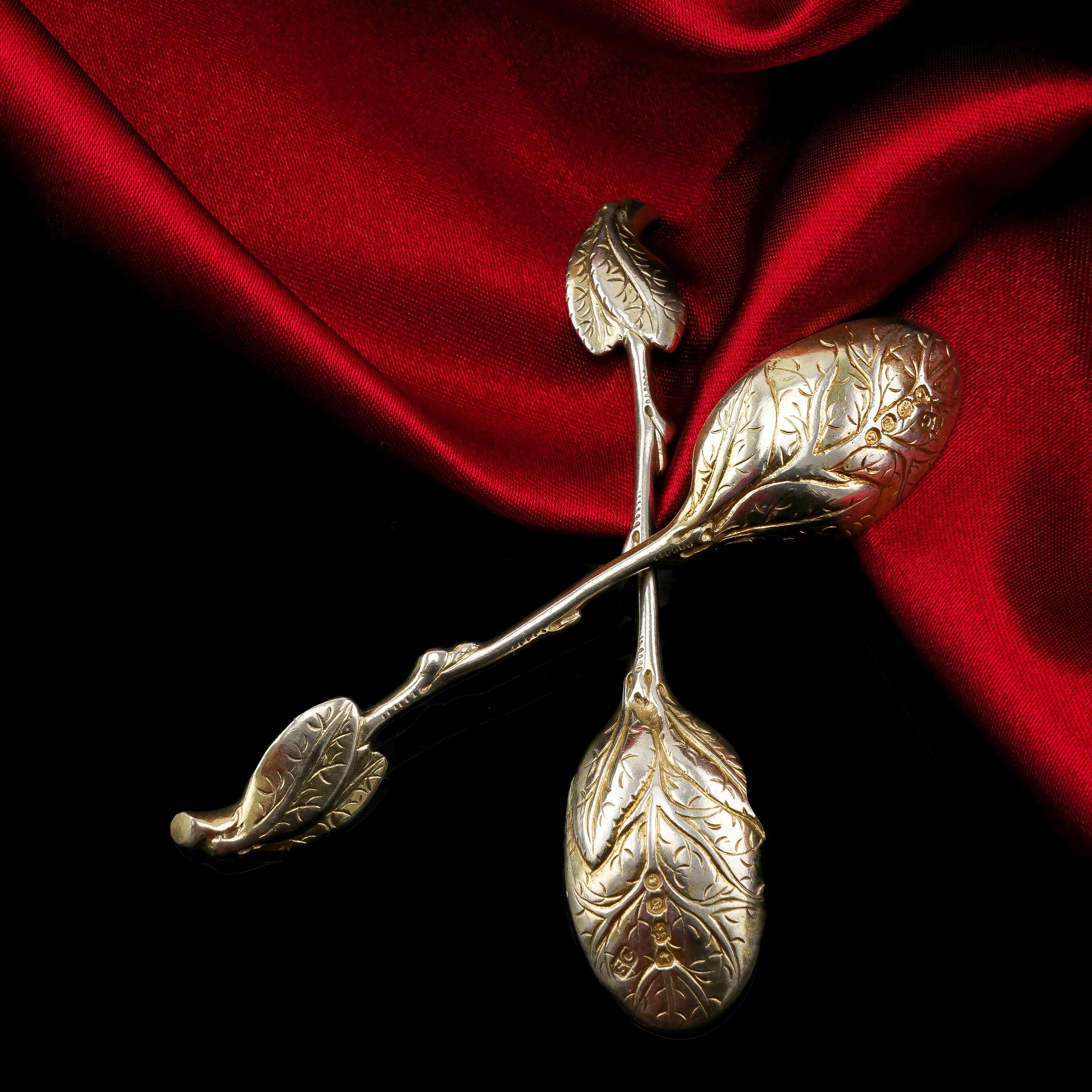 Antique Victorian Solid Silver Gilt Naturalistic Leaf Spoon Pair, 1842 For Sale 4