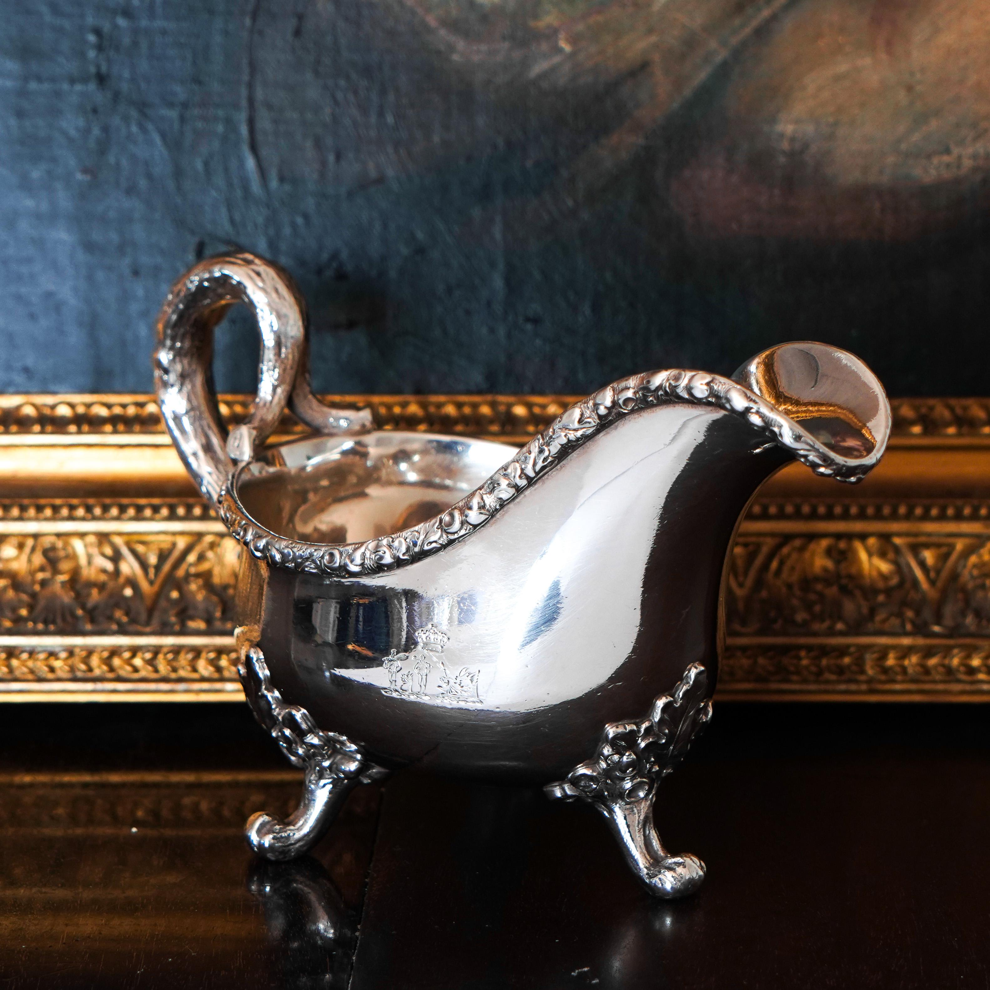 Antico Vittoriano in argento massiccio Naturalistico Sauce Boat Border Ghiandaia Londra 1881 in vendita 6