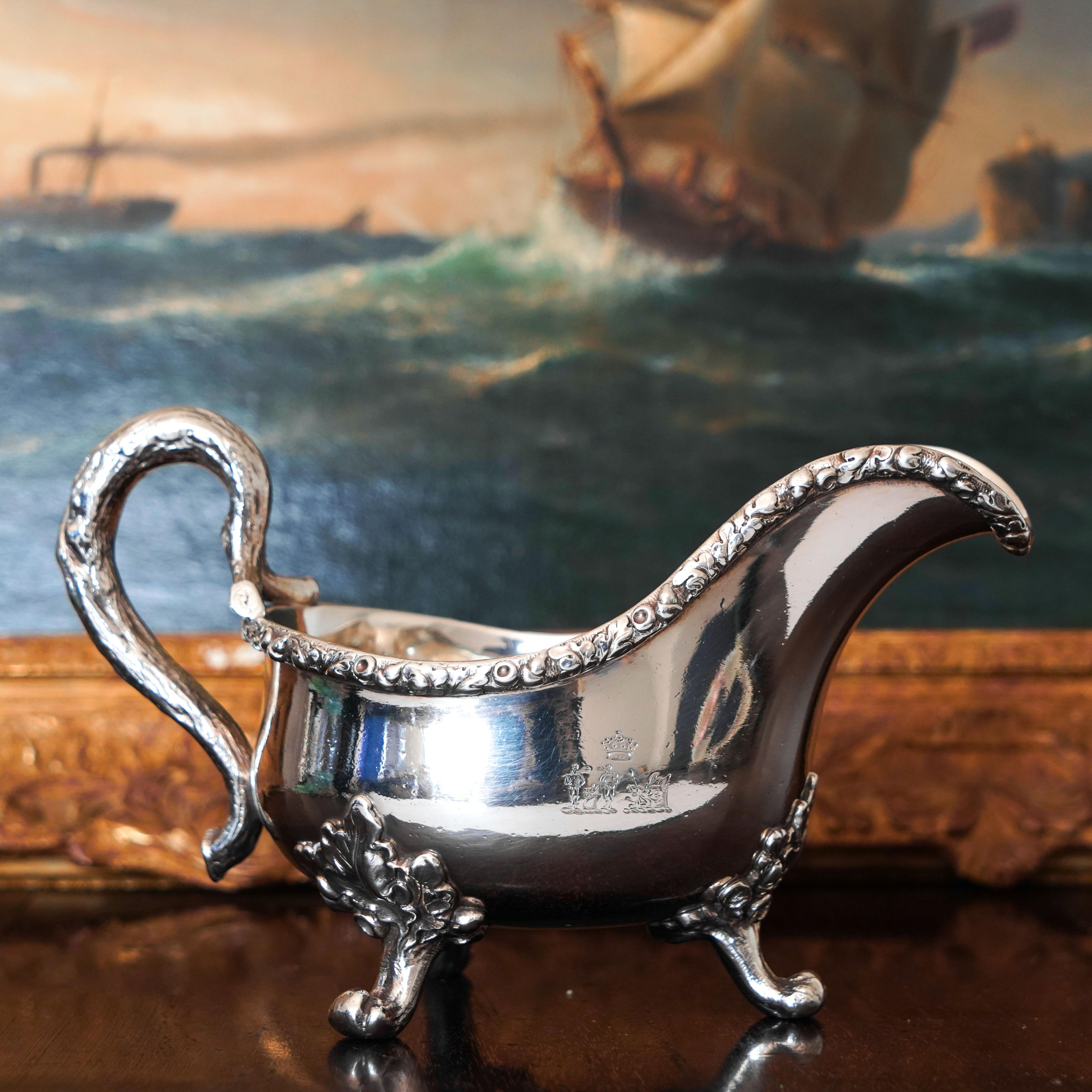 Antico Vittoriano in argento massiccio Naturalistico Sauce Boat Border Ghiandaia Londra 1881 in vendita 8