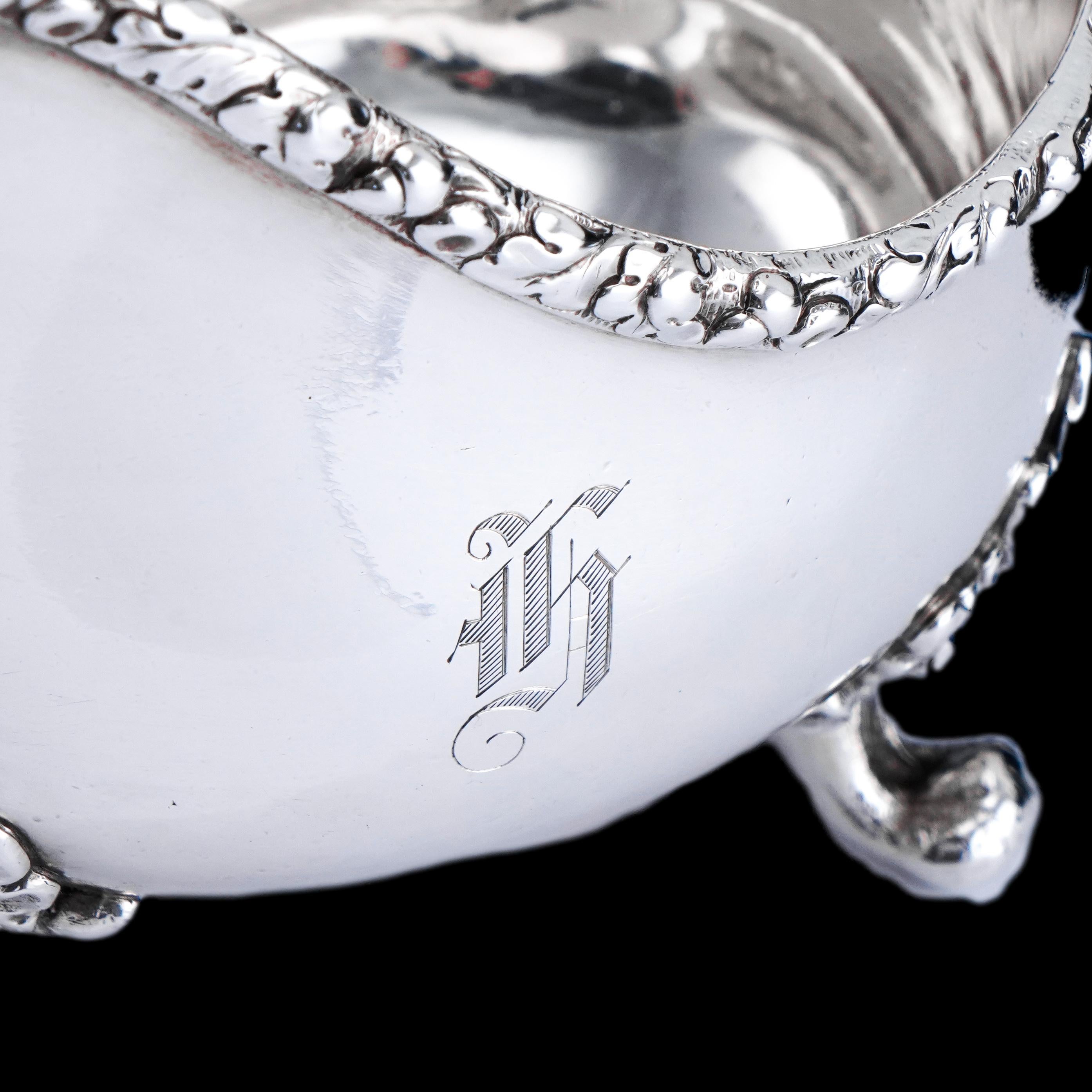 Antico Vittoriano in argento massiccio Naturalistico Sauce Boat Border Ghiandaia Londra 1881 in vendita 4