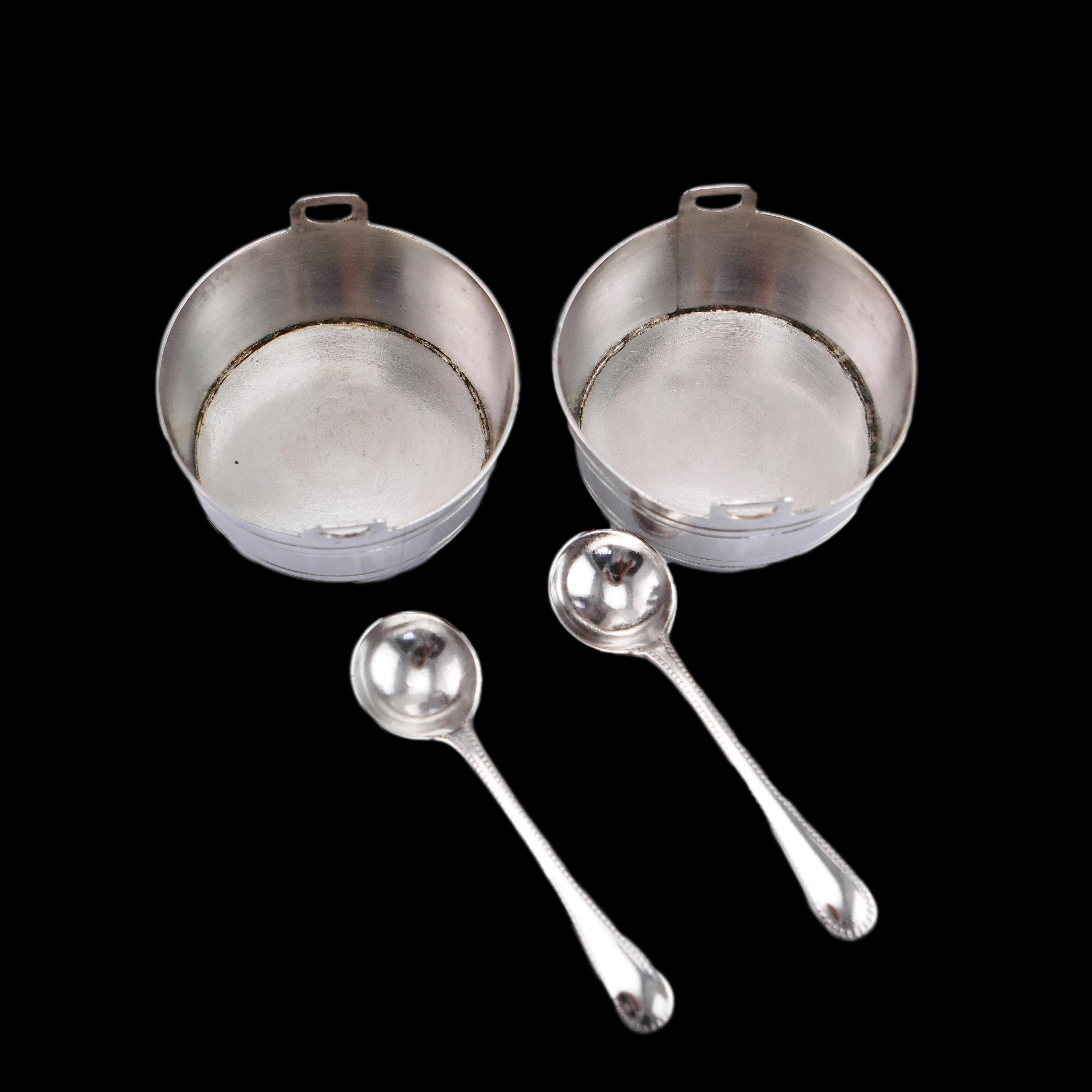 Antica saliera vittoriana in argento massiccio con design a forma di secchiello/cestino - Wilson & in vendita 2