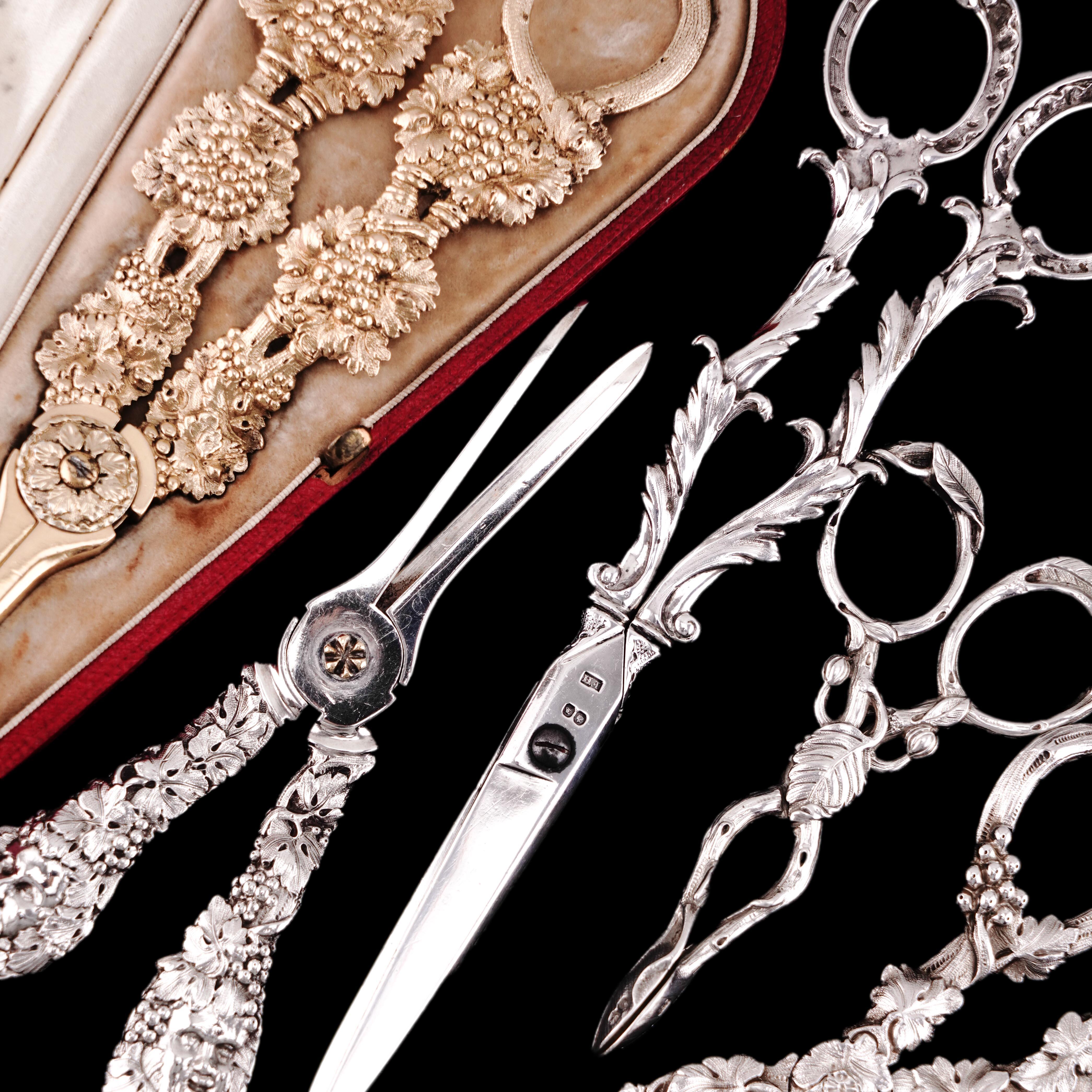 Antique Victorian Solid Silver Scissors/Grape Shears Cast Acanthus Design 1846 For Sale 8