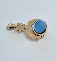 Antique Victorian Spinner Fob Photo Locket 15ct Yellow Gold c1880s Sardonyx
