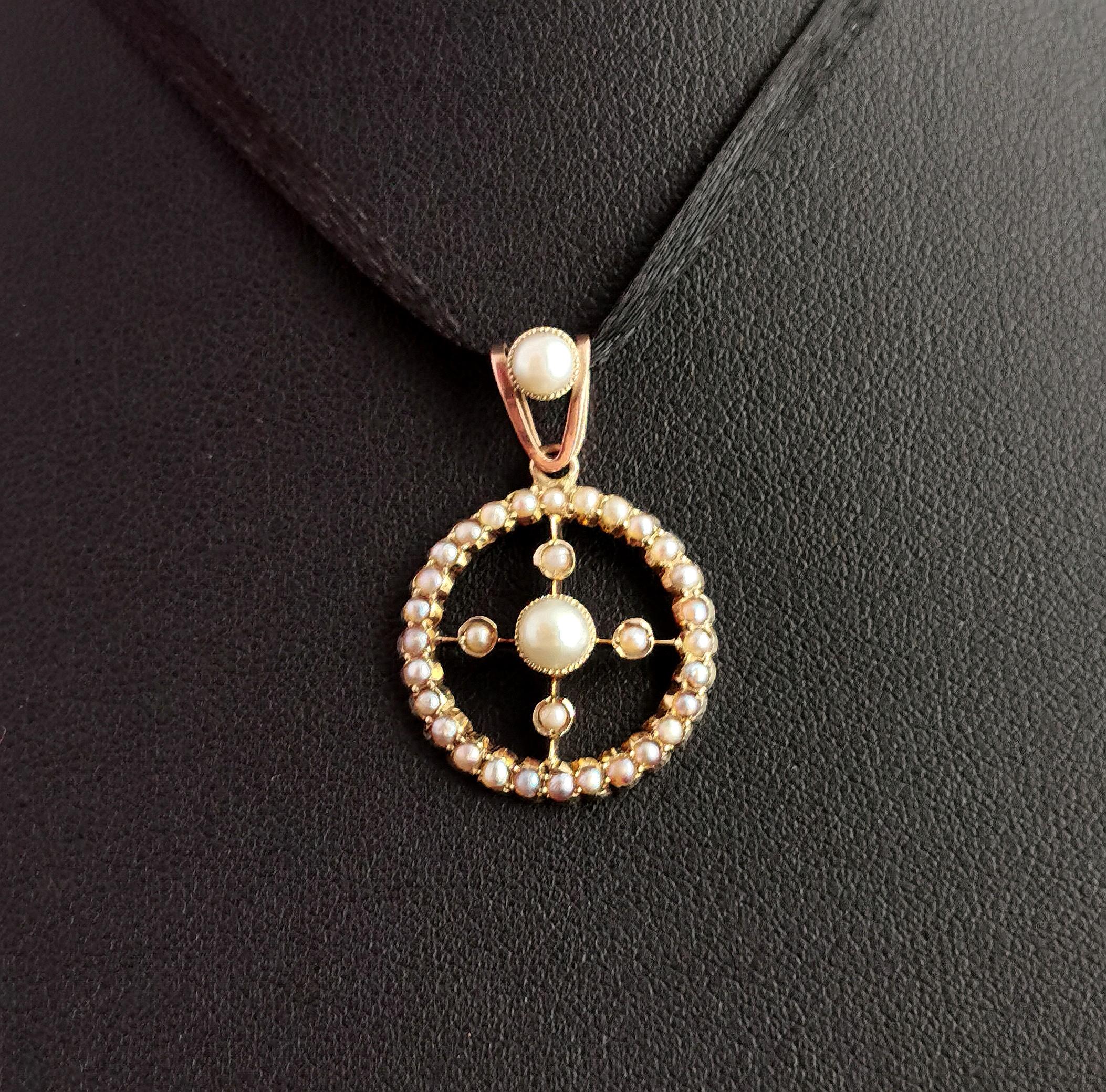 Cabochon Antique Victorian Split Pearl Pendant, 9kt Gold