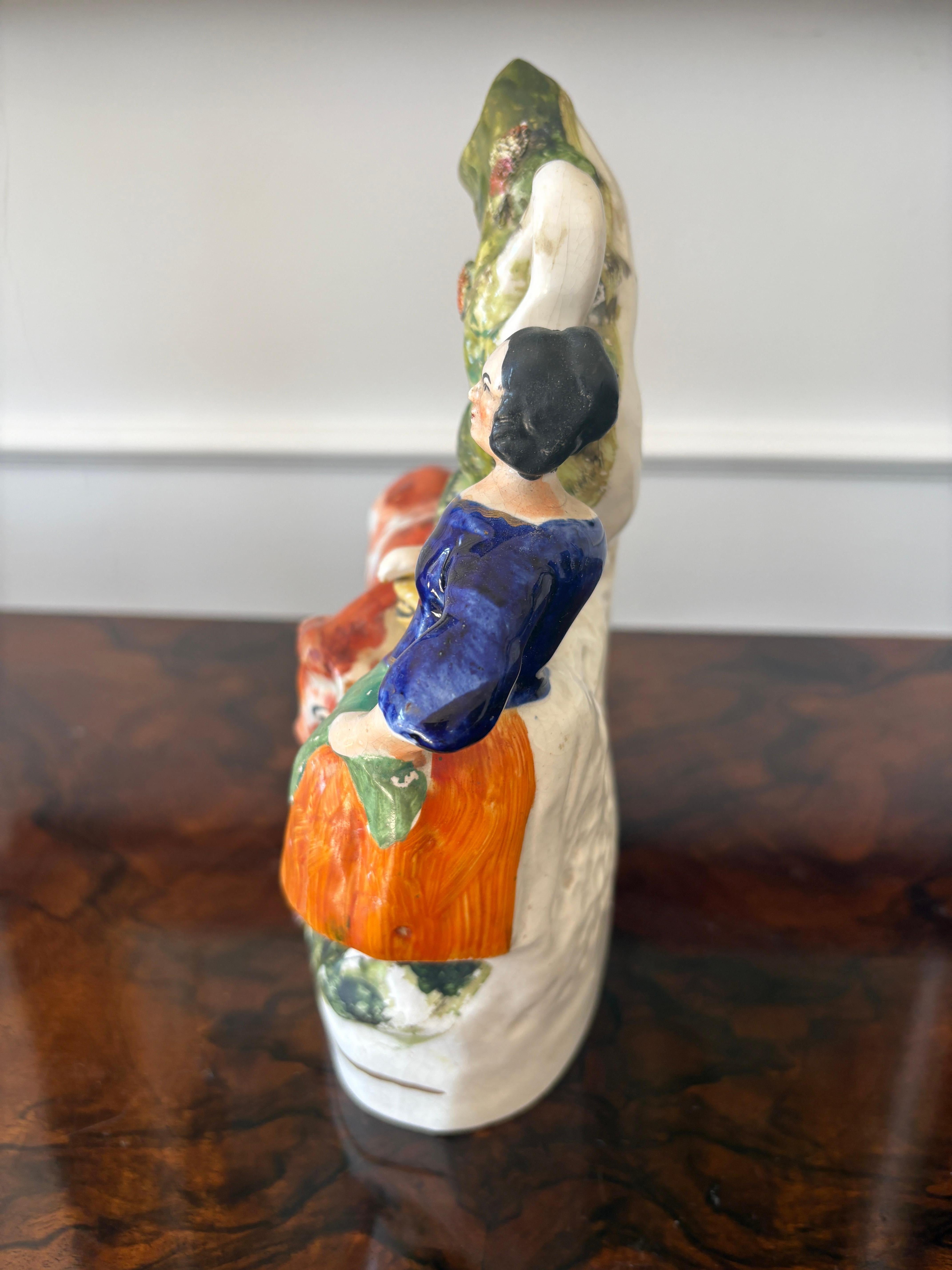 Ancienne figurine victorienne du Staffordshire à dos plat en vente 3