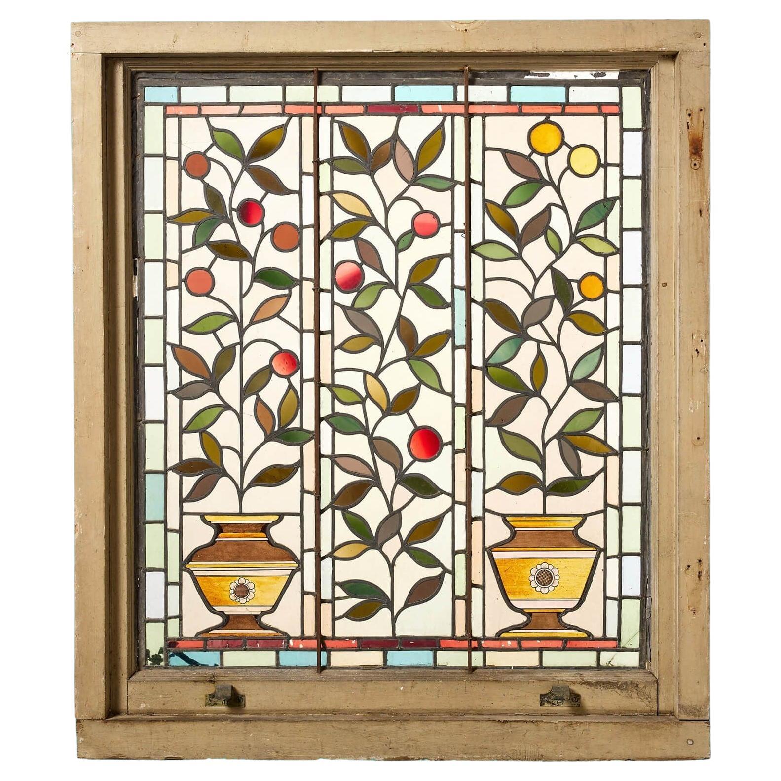 Vitrail victorien ancien avec feuillage fruitier en vente