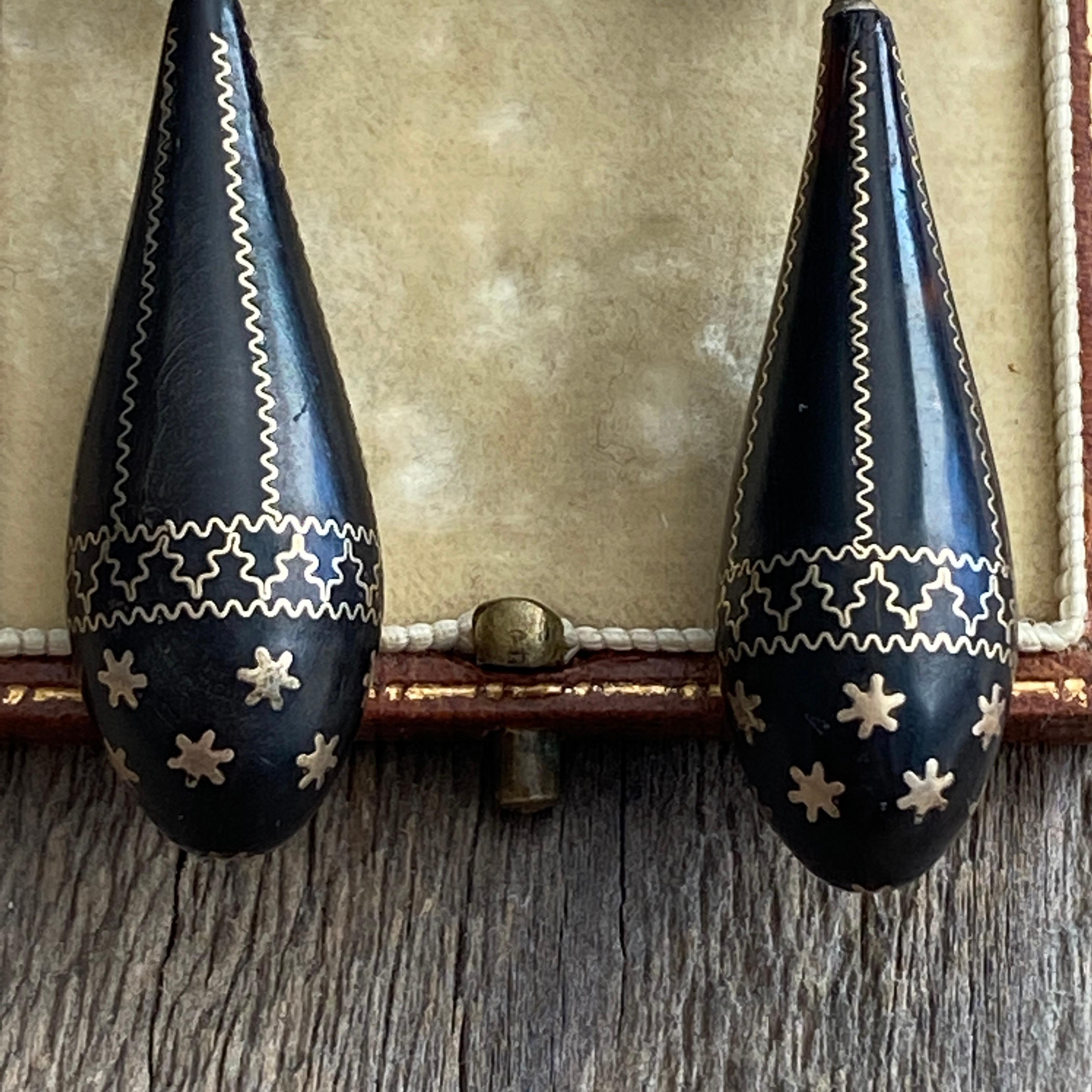 Antike viktorianische Star Pique-Ohrringe aus 14K Gold mit Intarsien aus Schwarz im Angebot 6