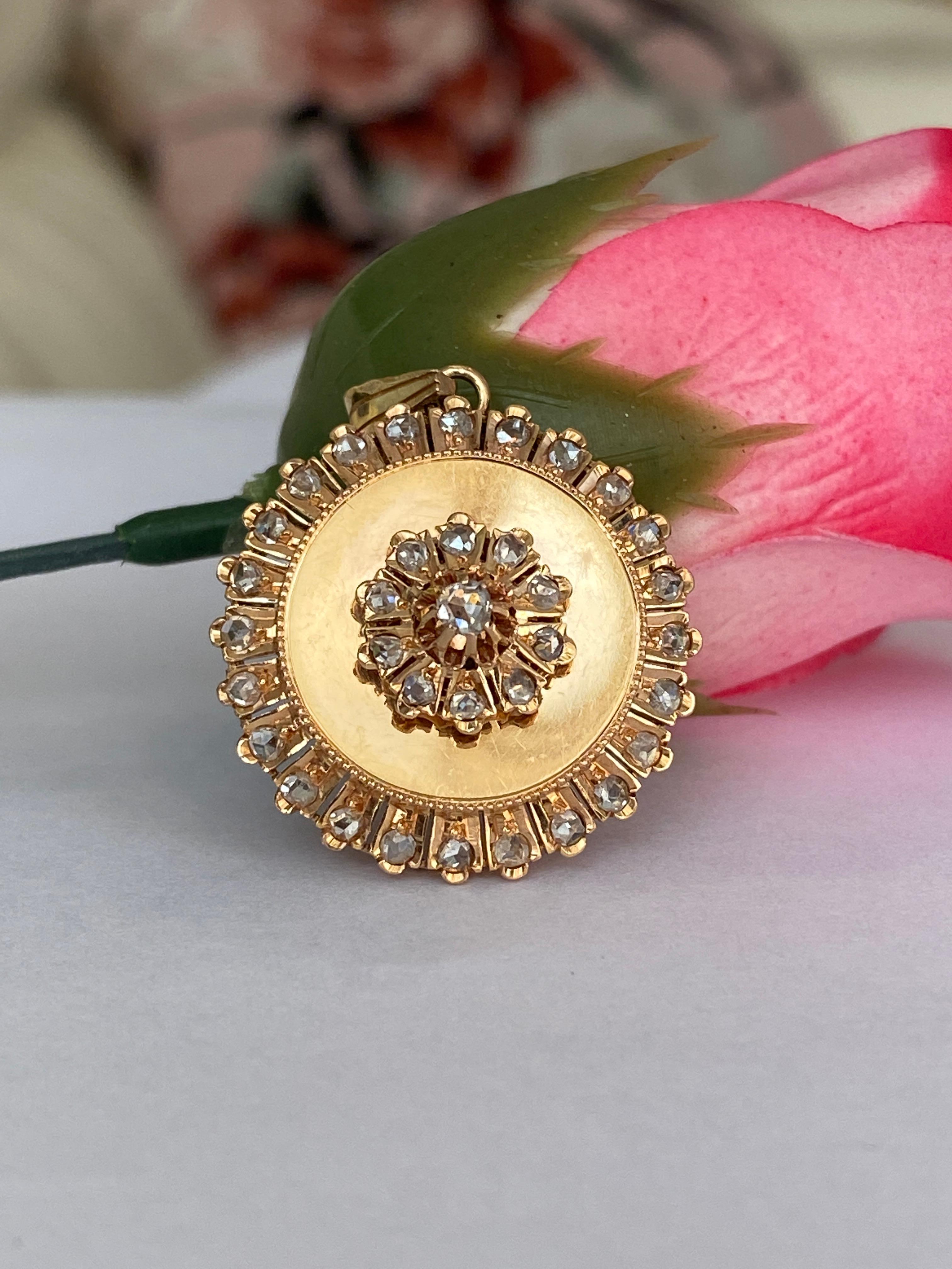 Victorien Pendentif en or 14 carats avec motif floral victorien antique et diamant taillé en rose en vente
