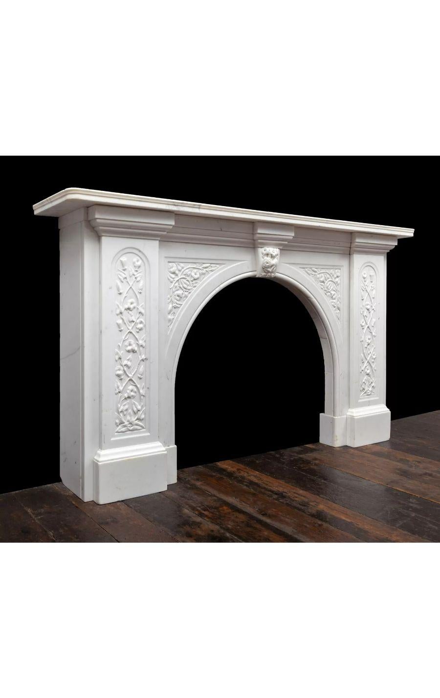 English Antique Victorian Statuary Carrara Beautifully Carved Marble Mantel, circa 1880 For Sale