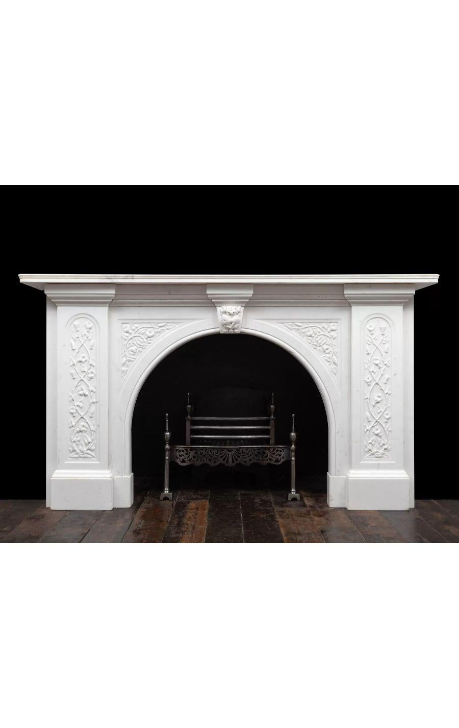 Antique Victorian Statuary Carrara Beautifully Carved Marble Mantel, circa 1880 In Good Condition For Sale In Tyrone, Northern Ireland
