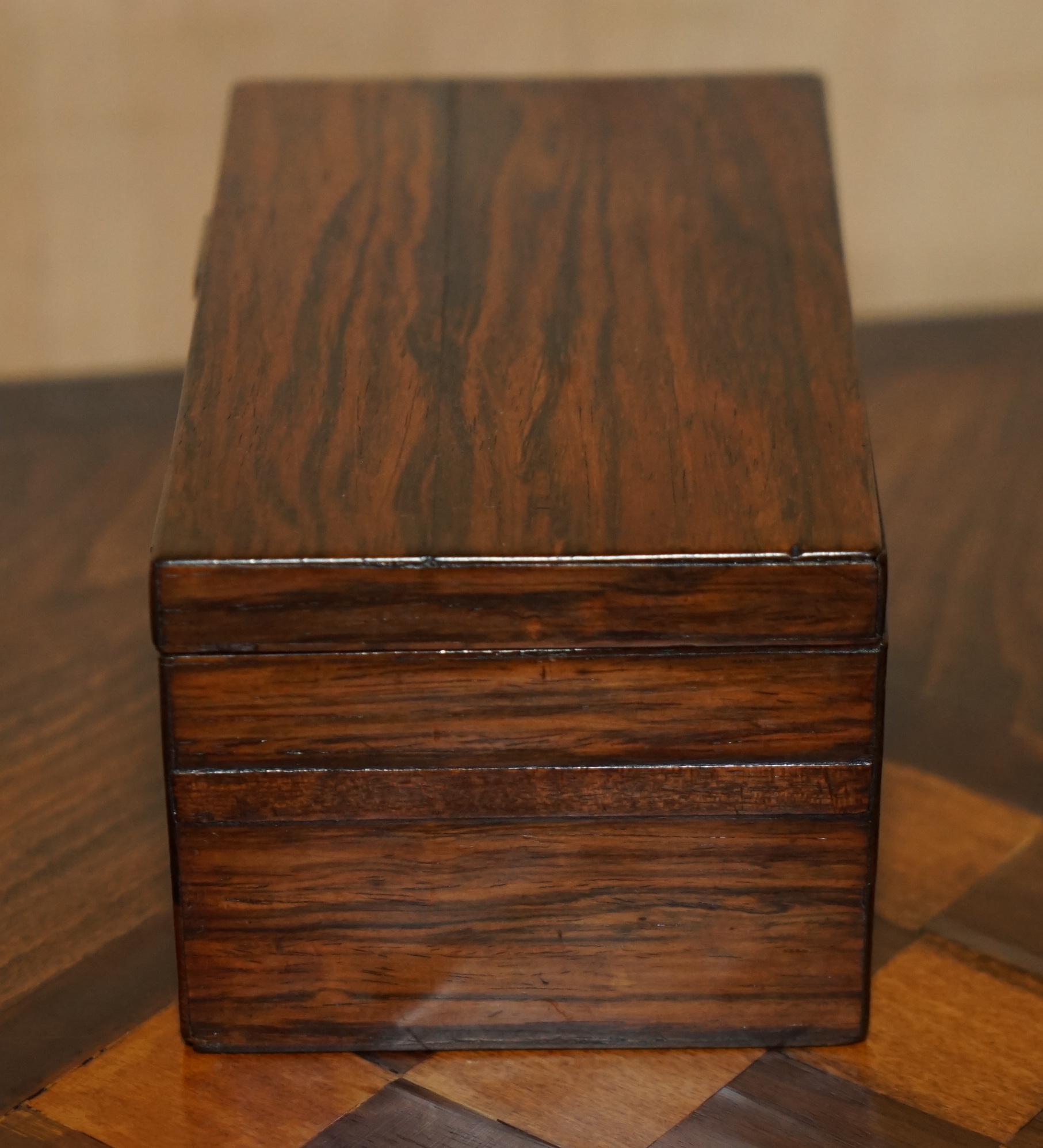 ANTIQUE ViCTORIAN STAUNTON CHESS SET IN HARDWOOD BOX WALNUT HARDWOOD CHESSBOARD For Sale 8