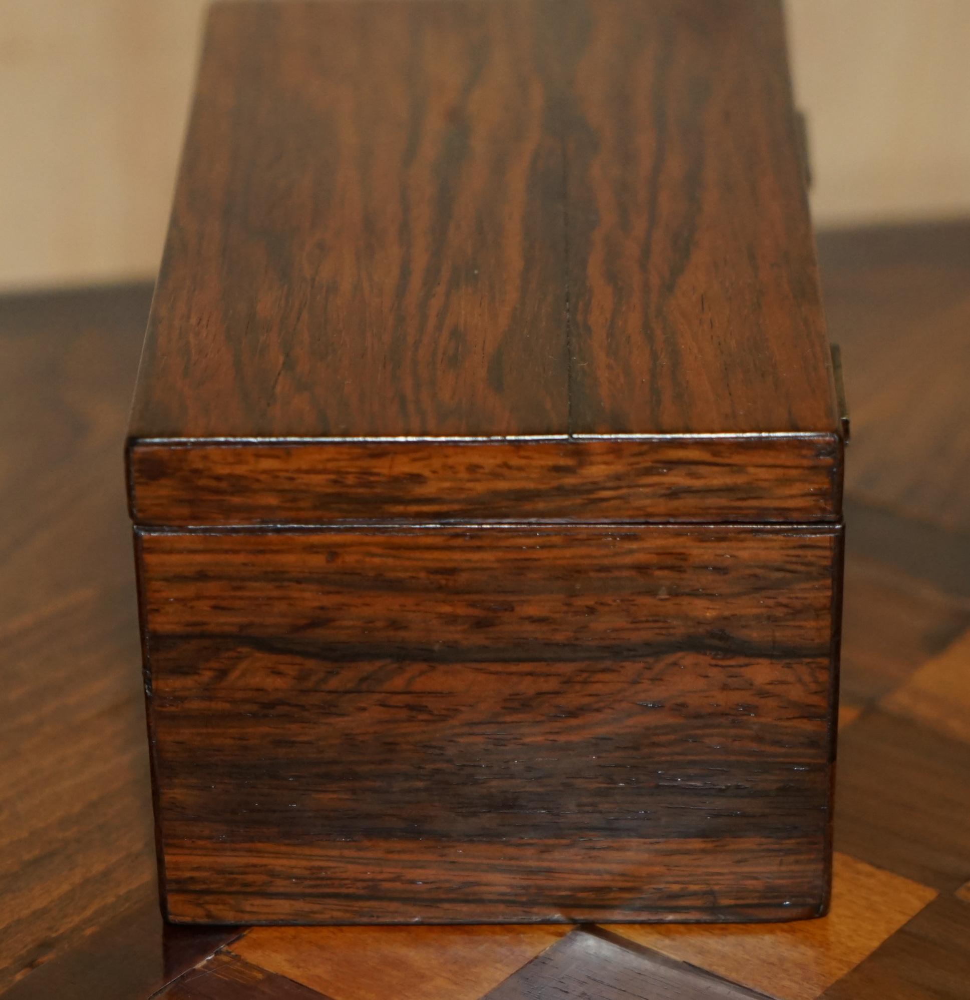 ANTIQUE ViCTORIAN STAUNTON CHESS SET IN HARDWOOD BOX WALNUT HARDWOOD CHESSBOARD For Sale 10