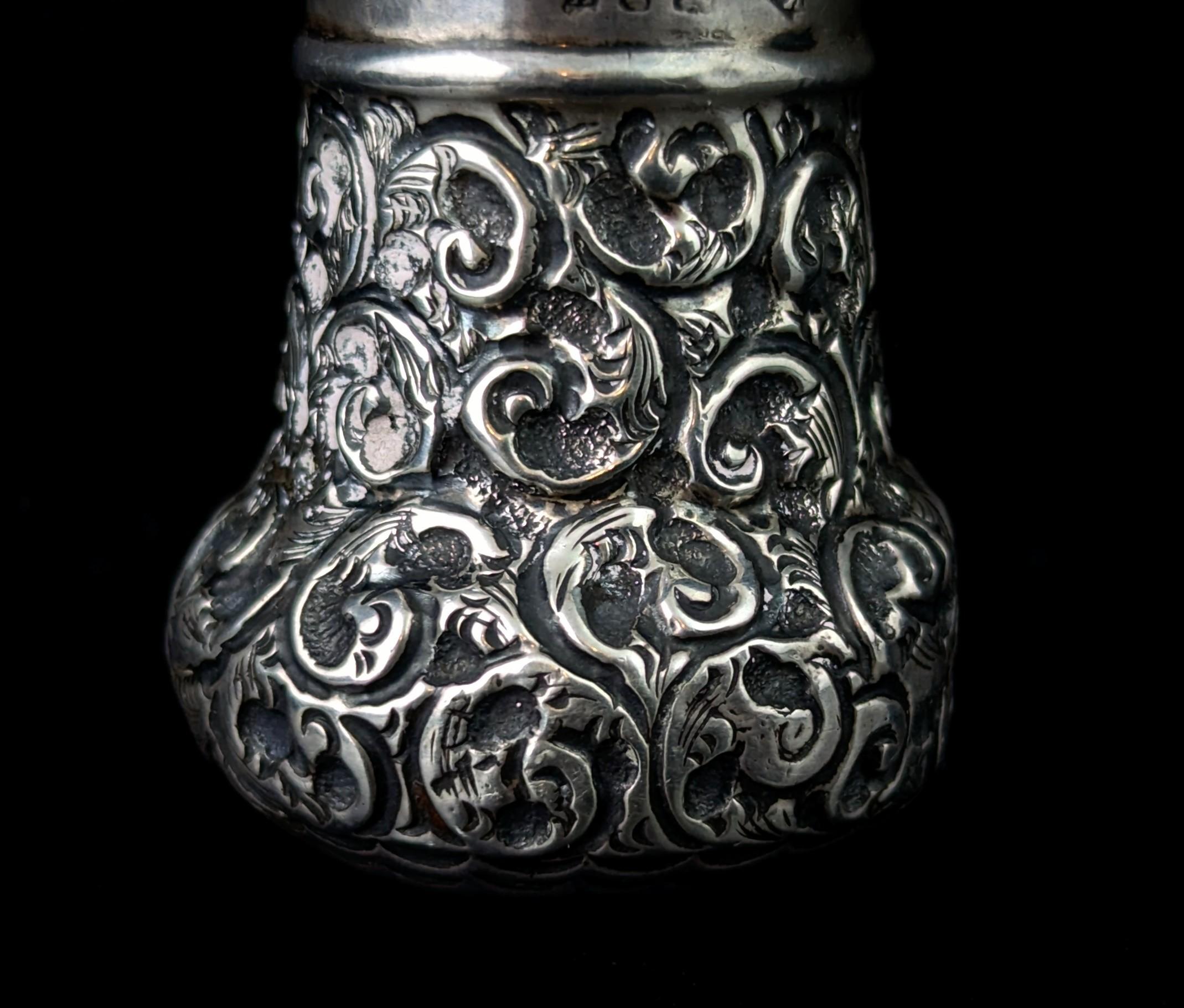 Antigua lupa victoriana de plata de ley y cuerno de buey en venta 1