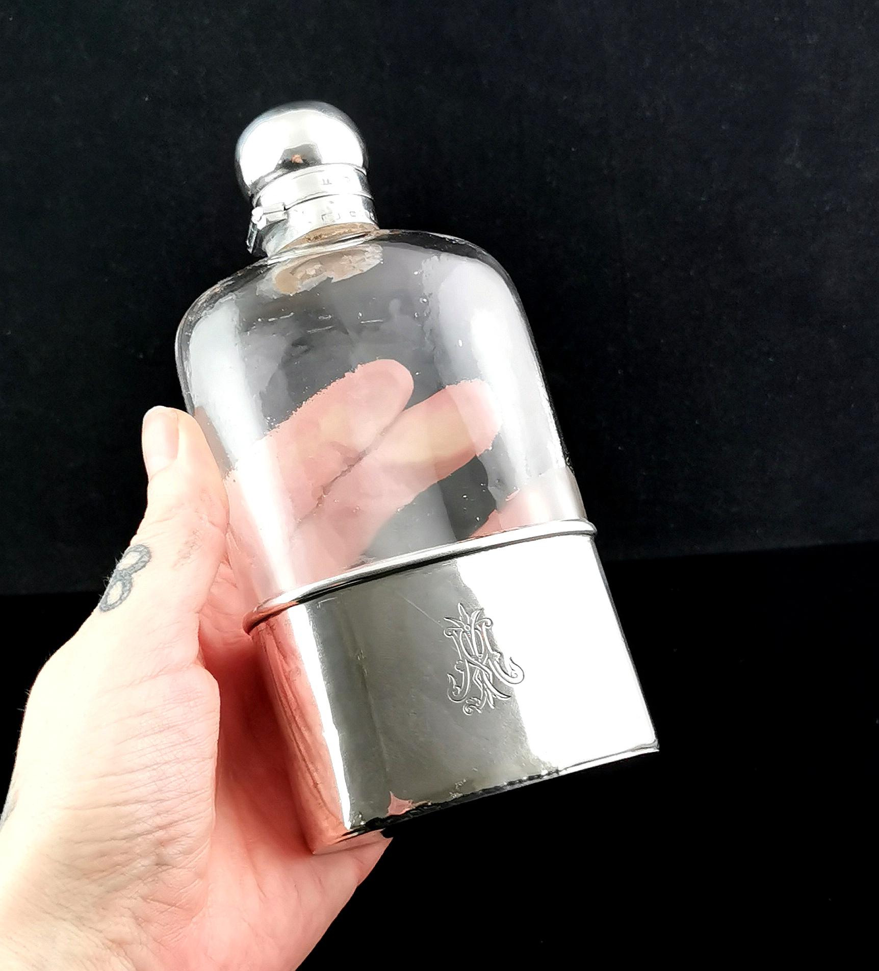 Antique Victorian sterling silver and glass hip flask  For Sale 6
