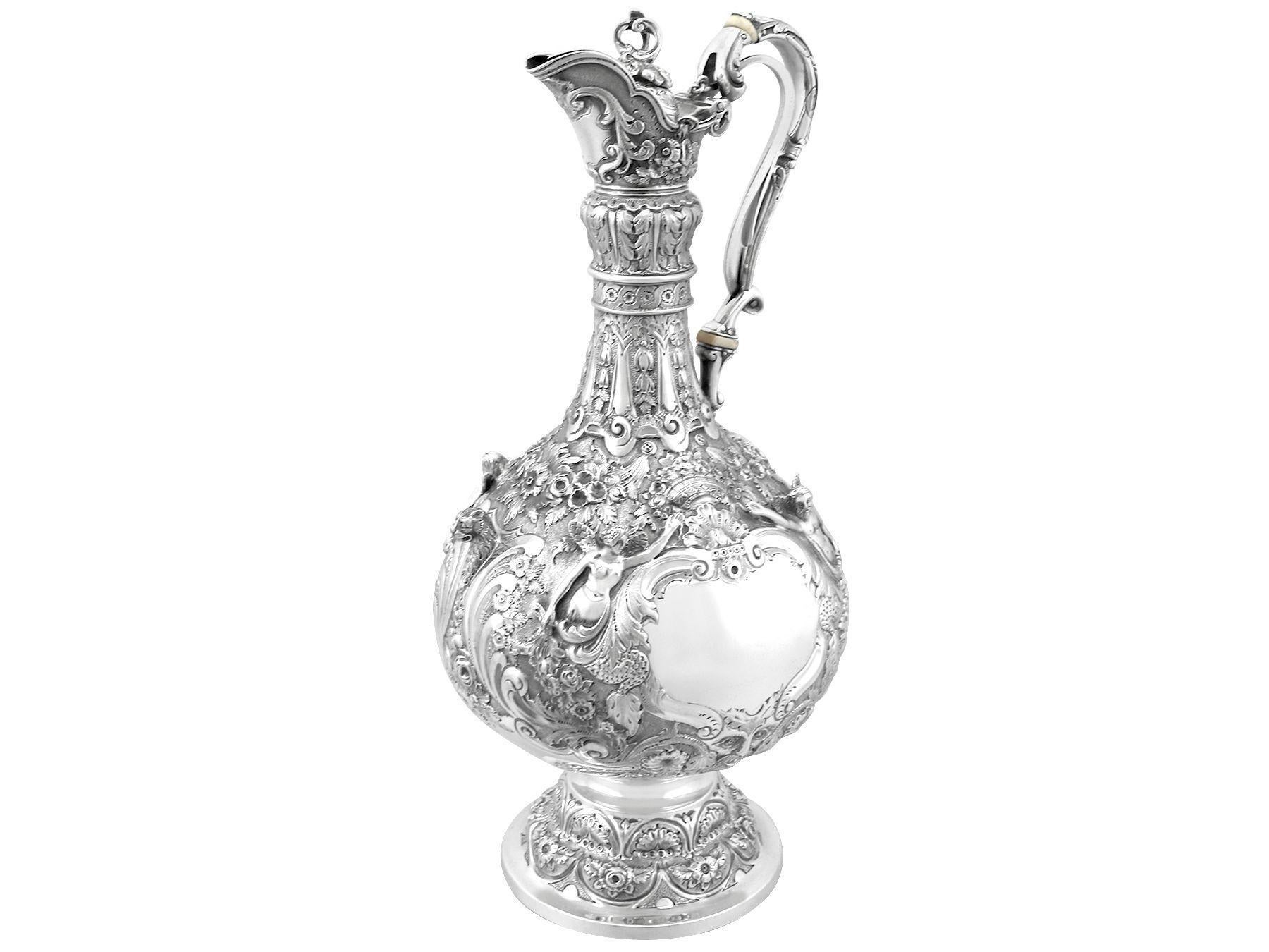 Brocca Armada vittoriana in argento sterling e supporto in vendita 1